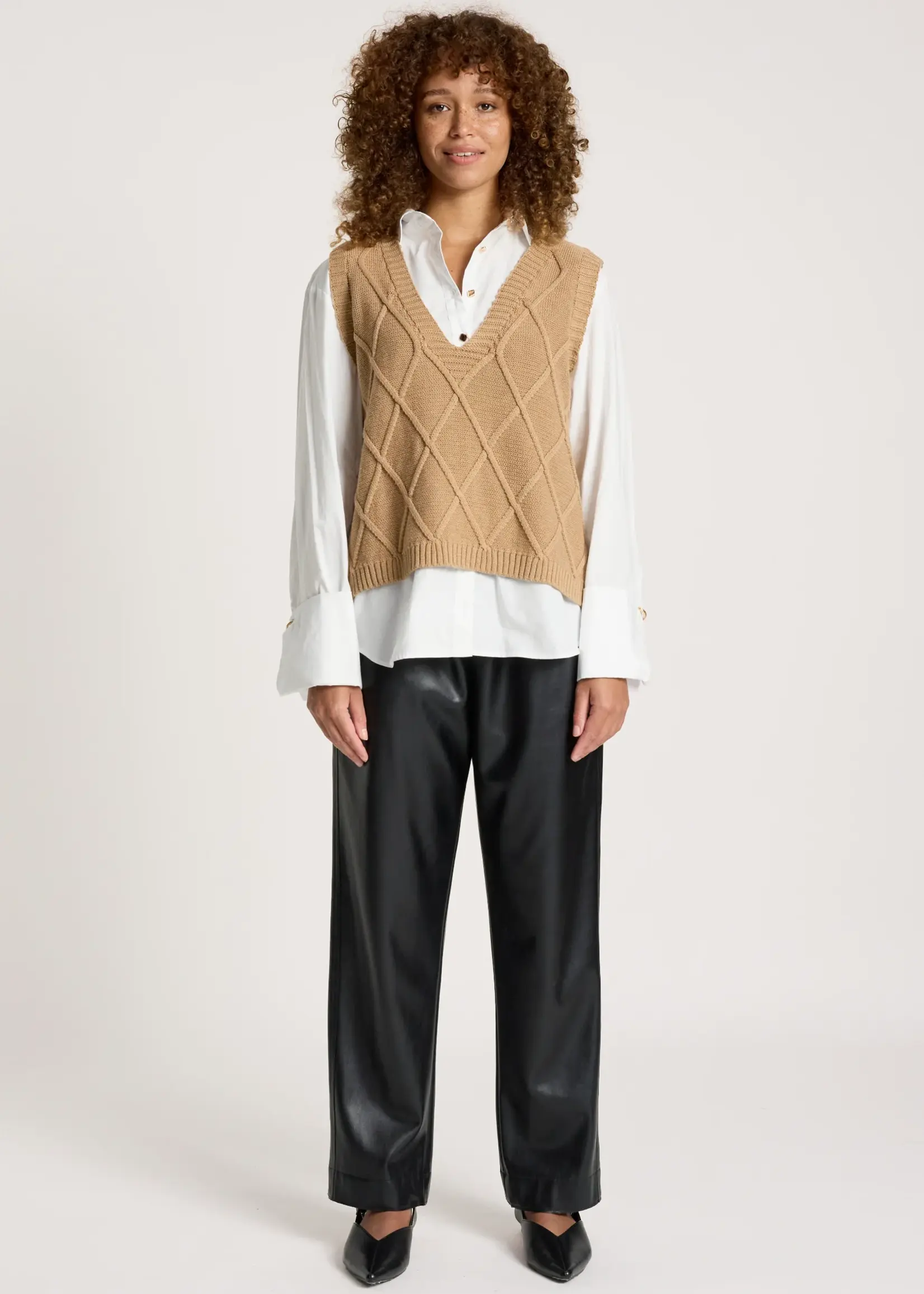 EB & Ive Liora Knit Vest - Mocha