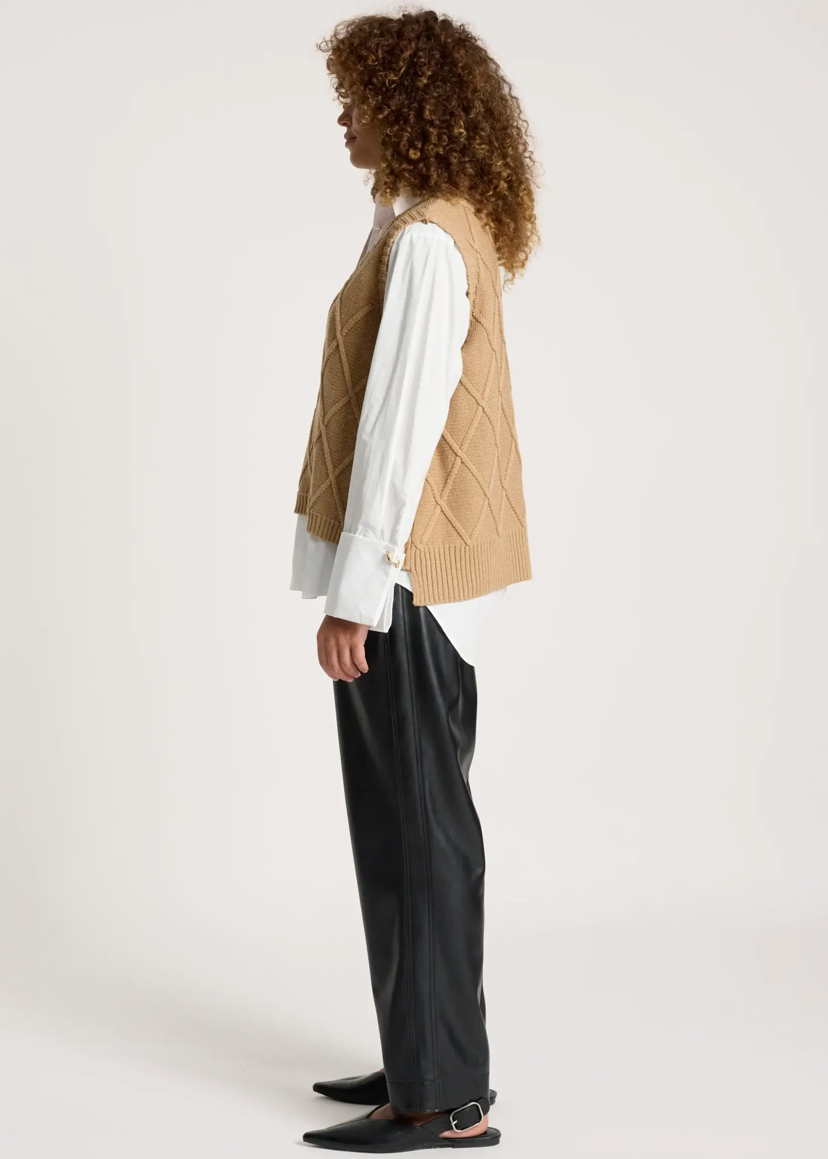 EB & Ive Liora Knit Vest - Mocha