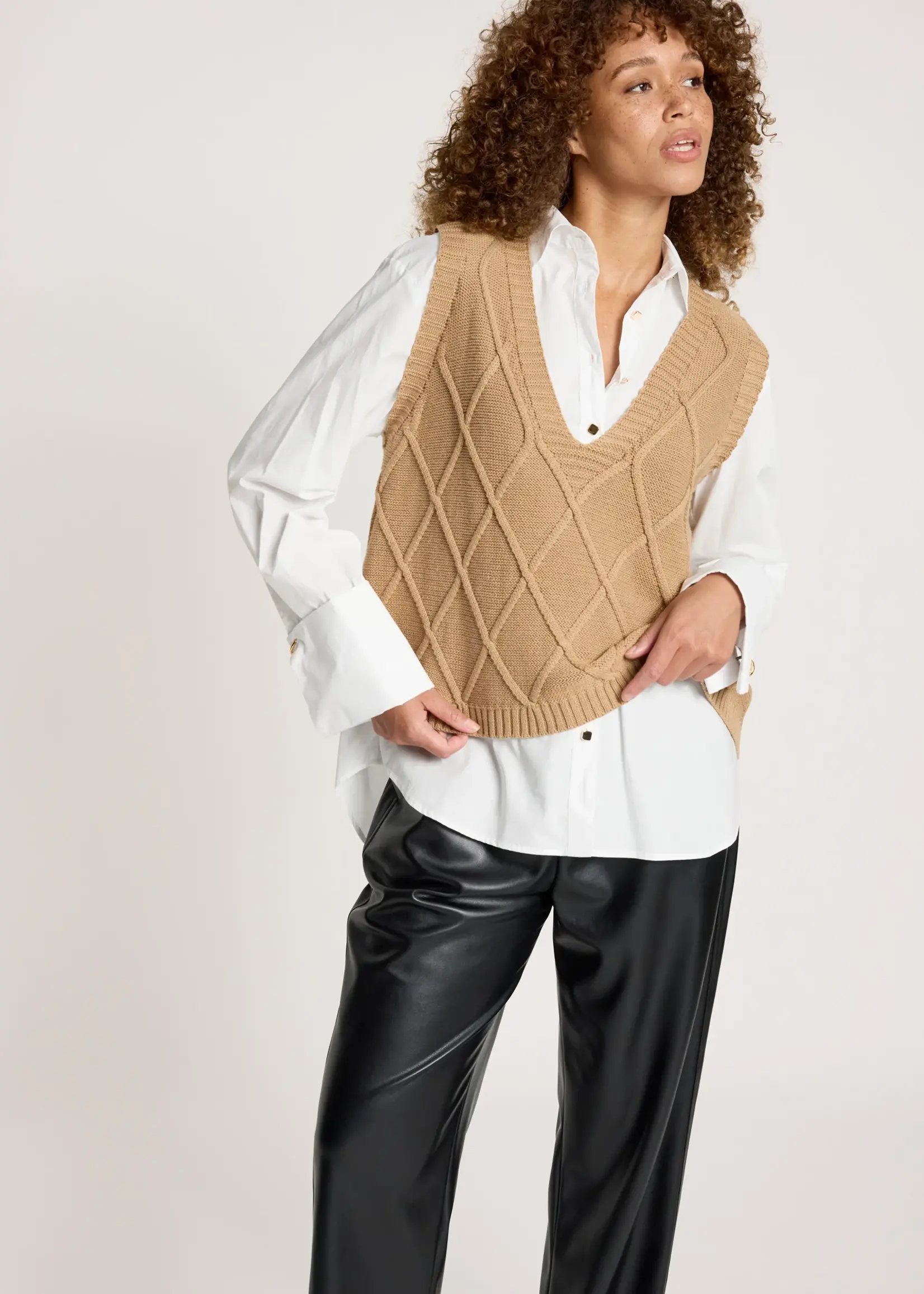 EB & Ive Liora Knit Vest - Mocha