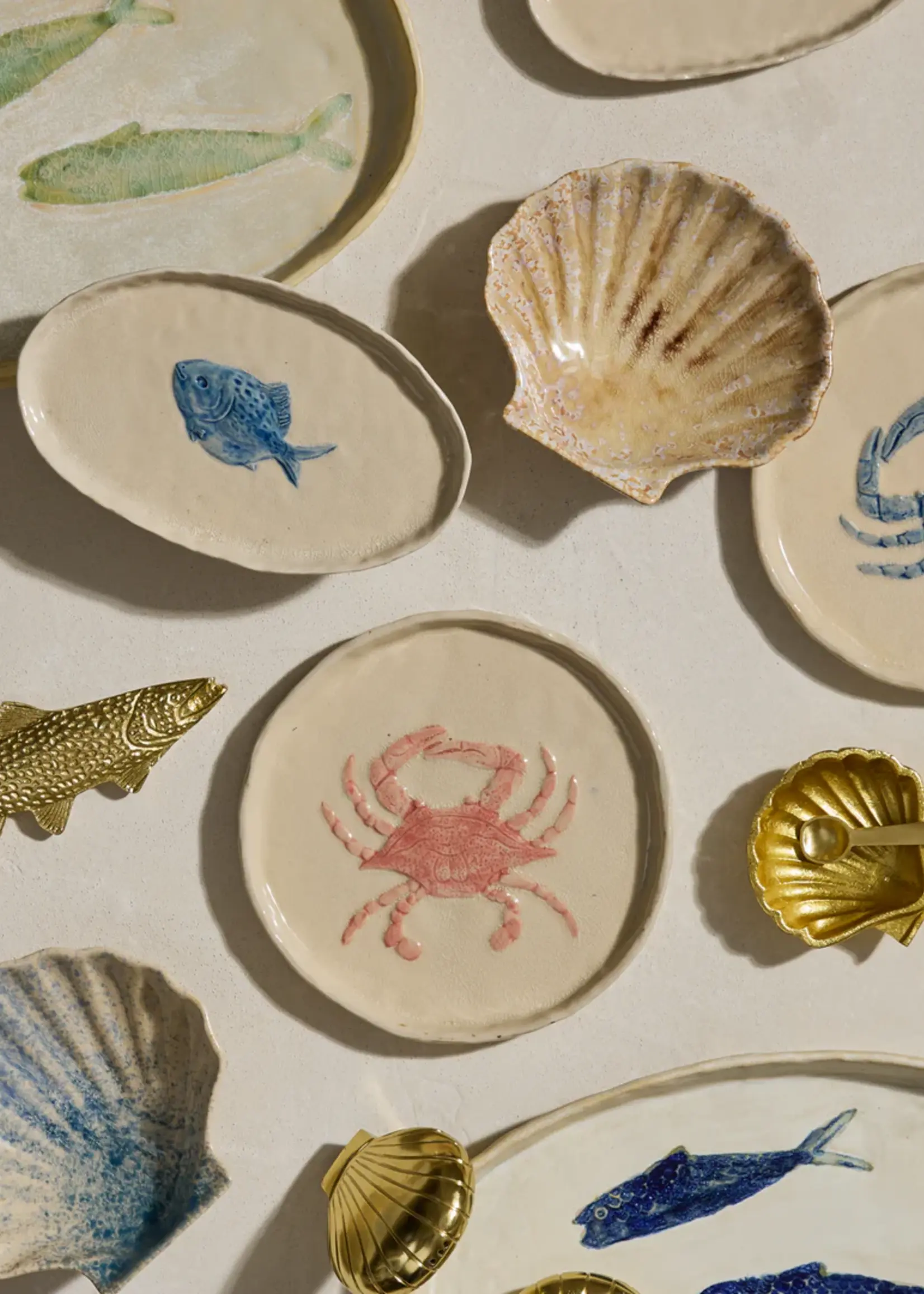 Salt and Pepper Shaker Gold Set 2