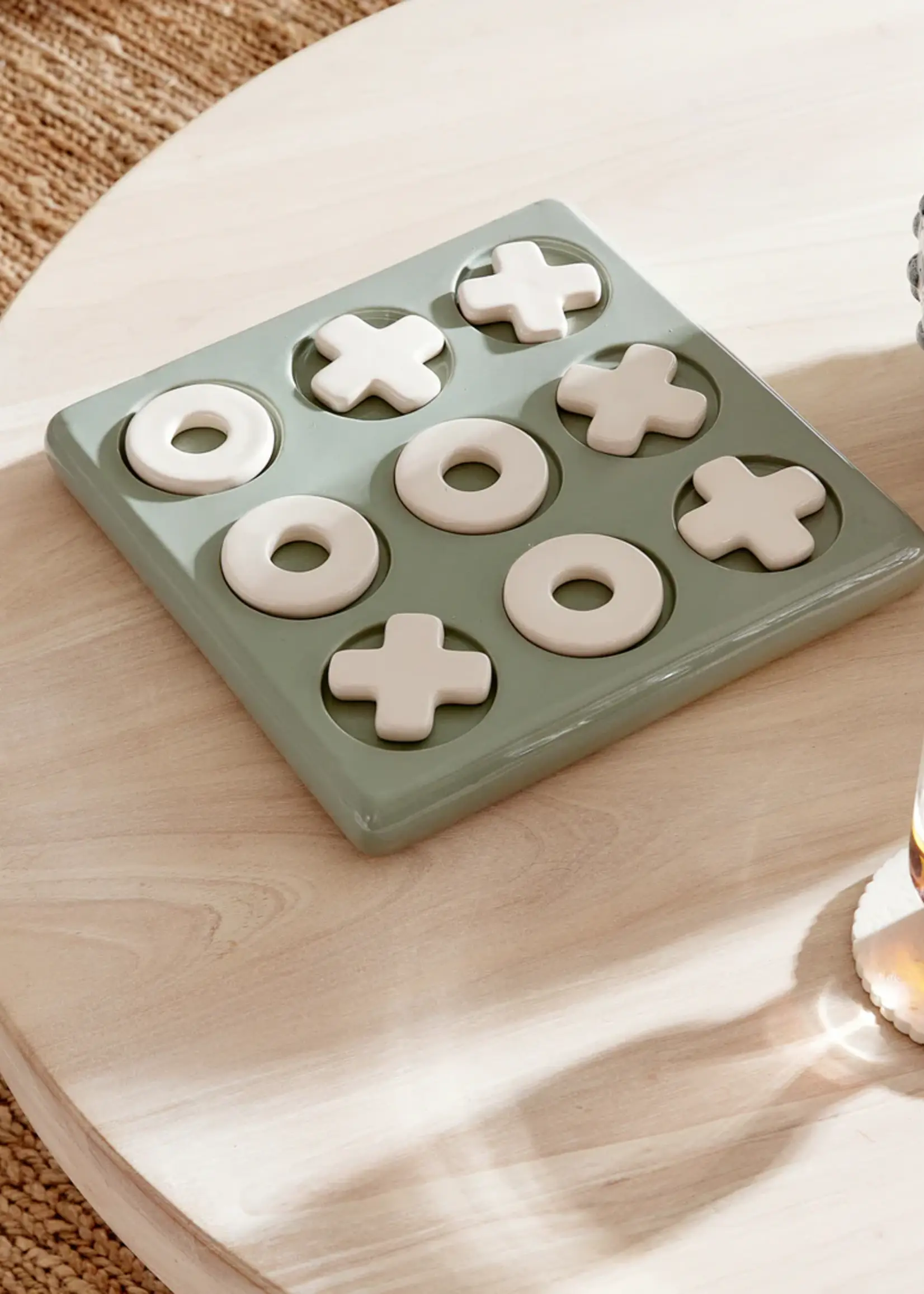 Ceramic Blue/White Tic Tac 26x26x3.5cm