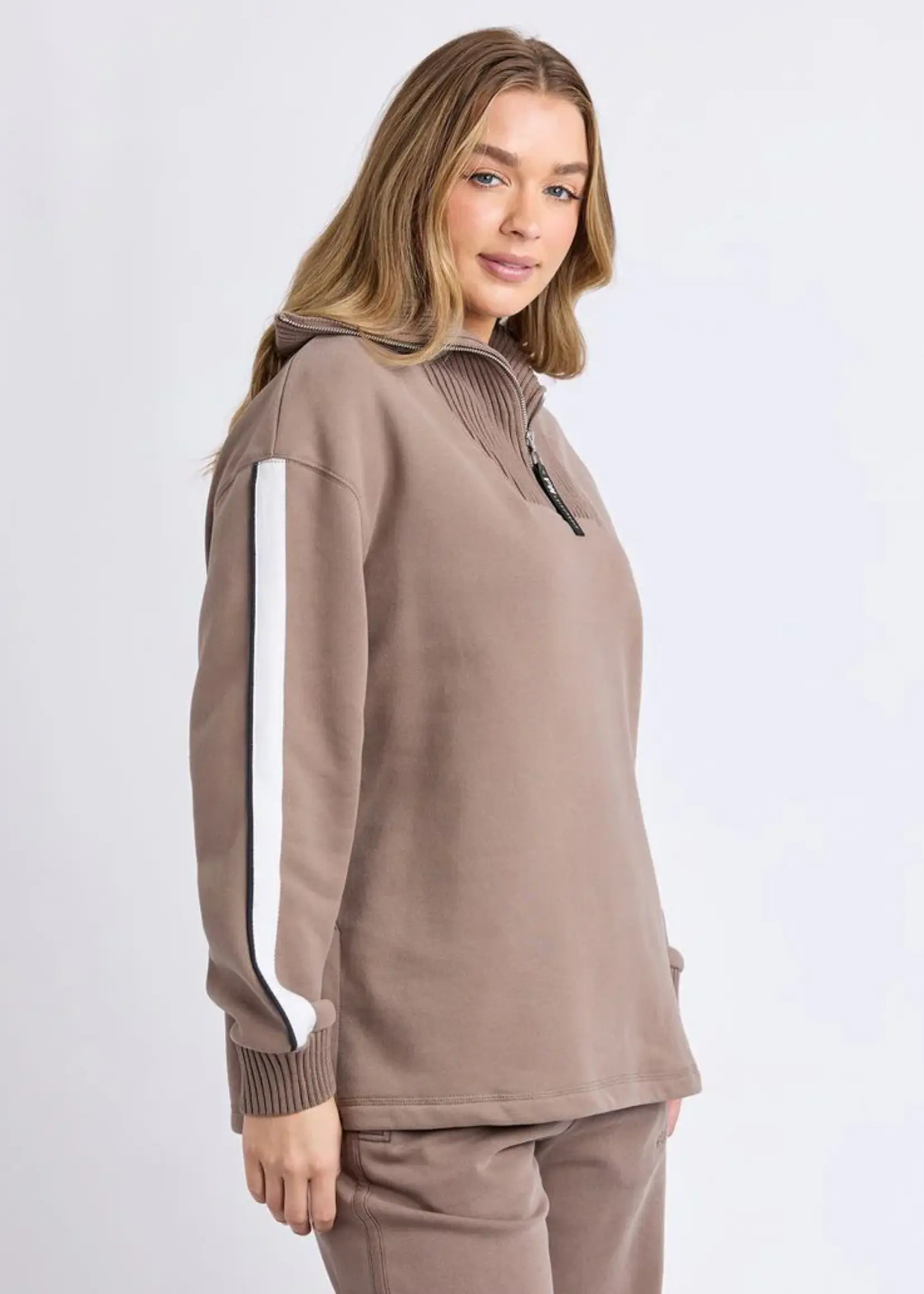 Foxwood Knit Collar Crew - Brown