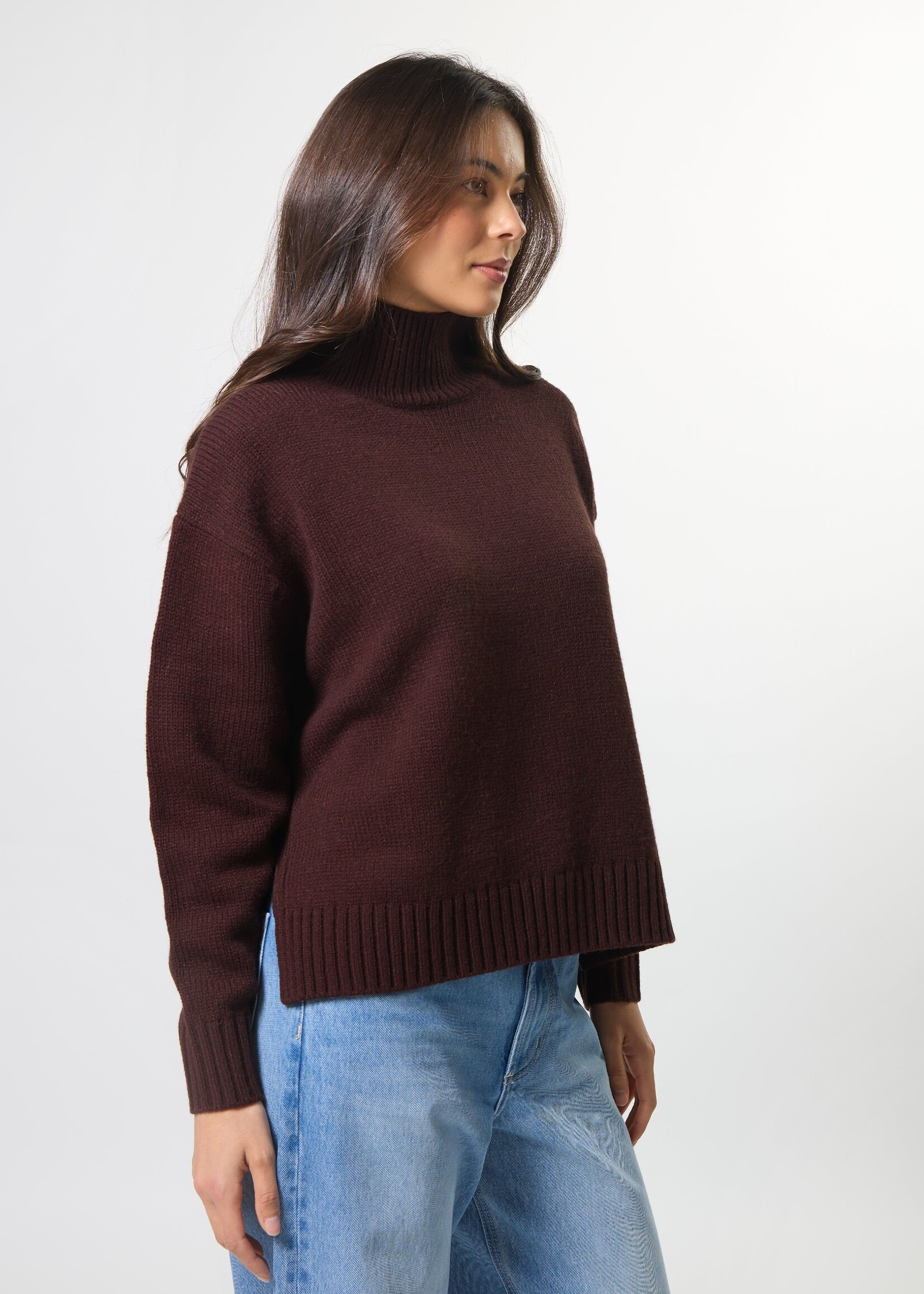 Tessa Knit Valrhona