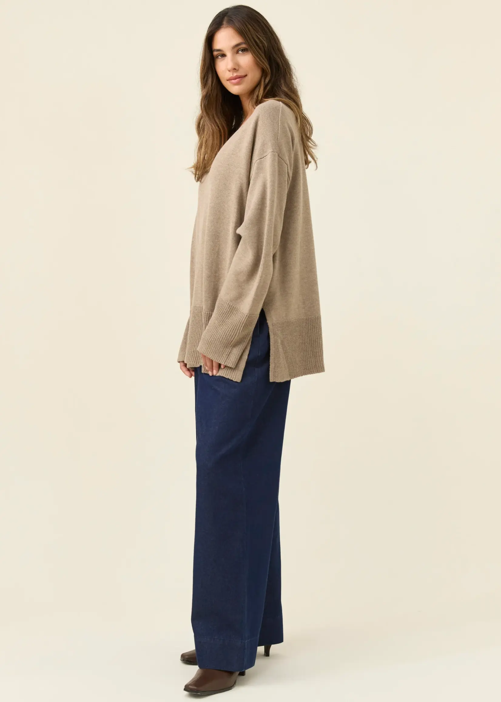 Isle of Mine Darby Jumper - Stone