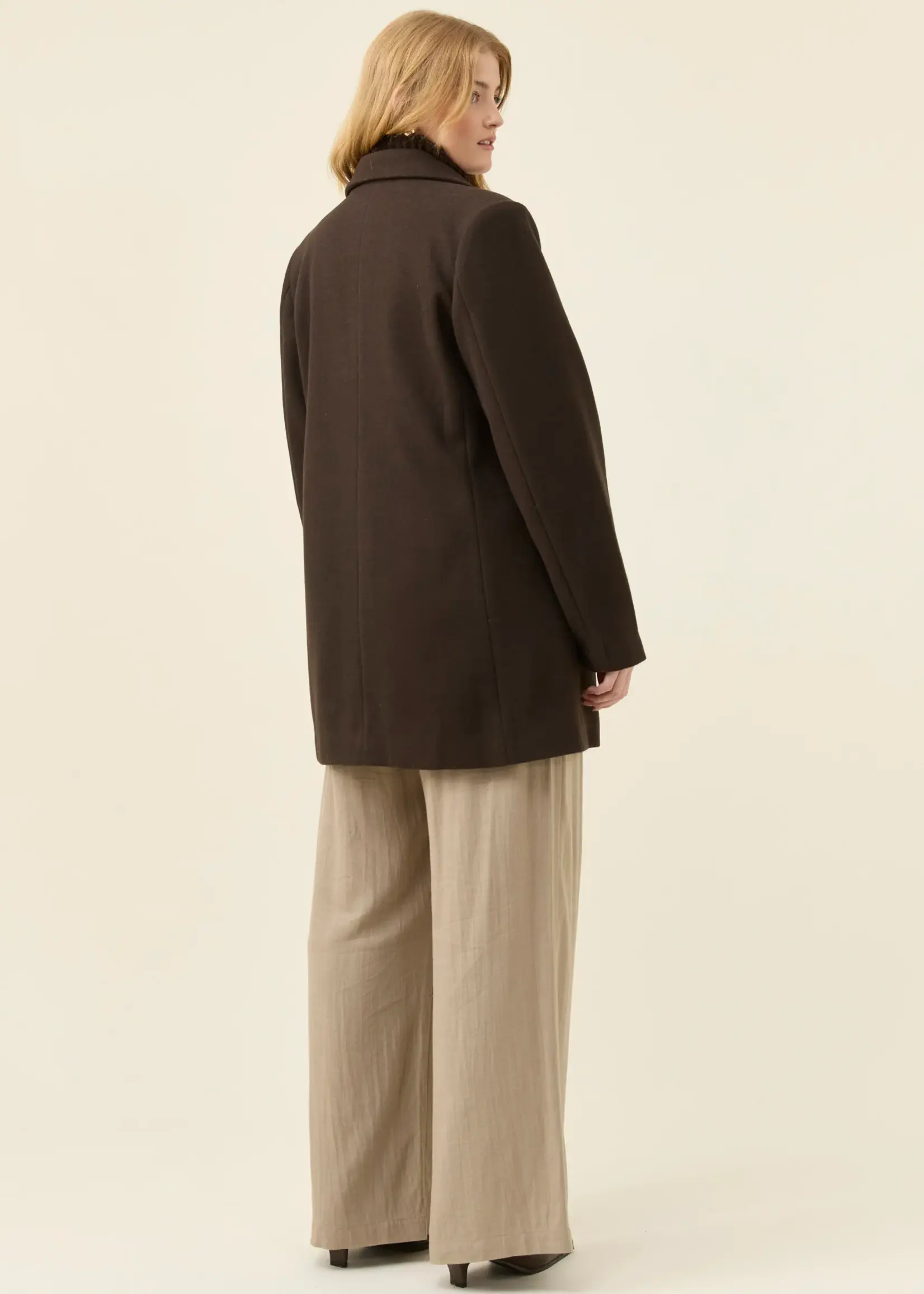 Isle of Mine Kali Coat - Chocolate
