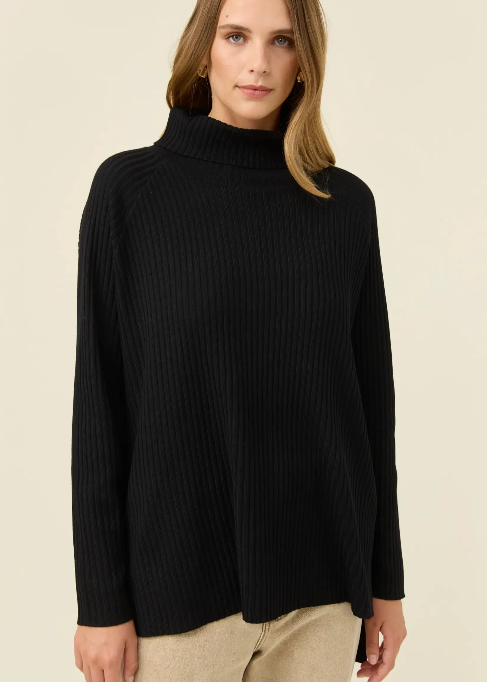 Isle of Mine Juno Relaxed Roll Neck Jumper - Onyx