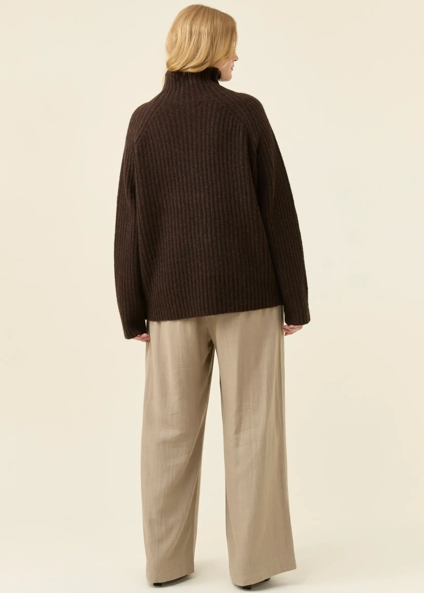 Isle of Mine Miru Jumper - Chocolate