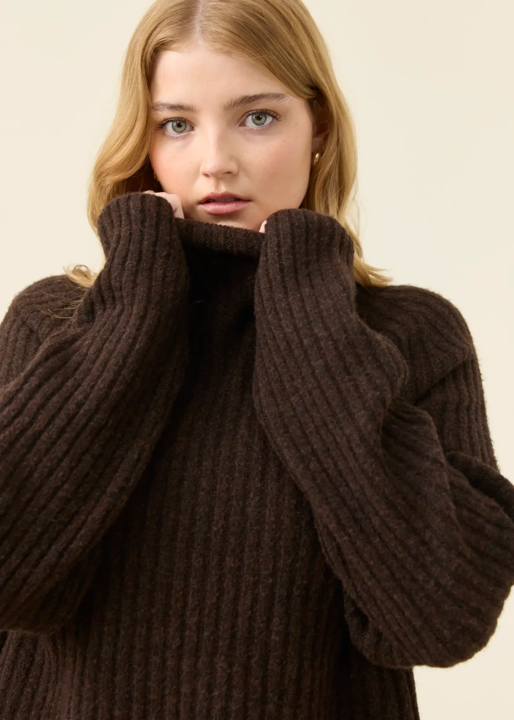 Isle of Mine Miru Jumper - Chocolate