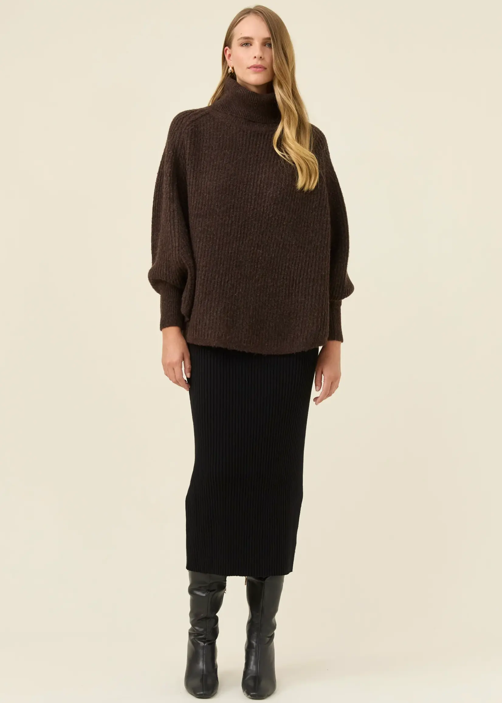 Isle of Mine Miru Poncho - Chocolate