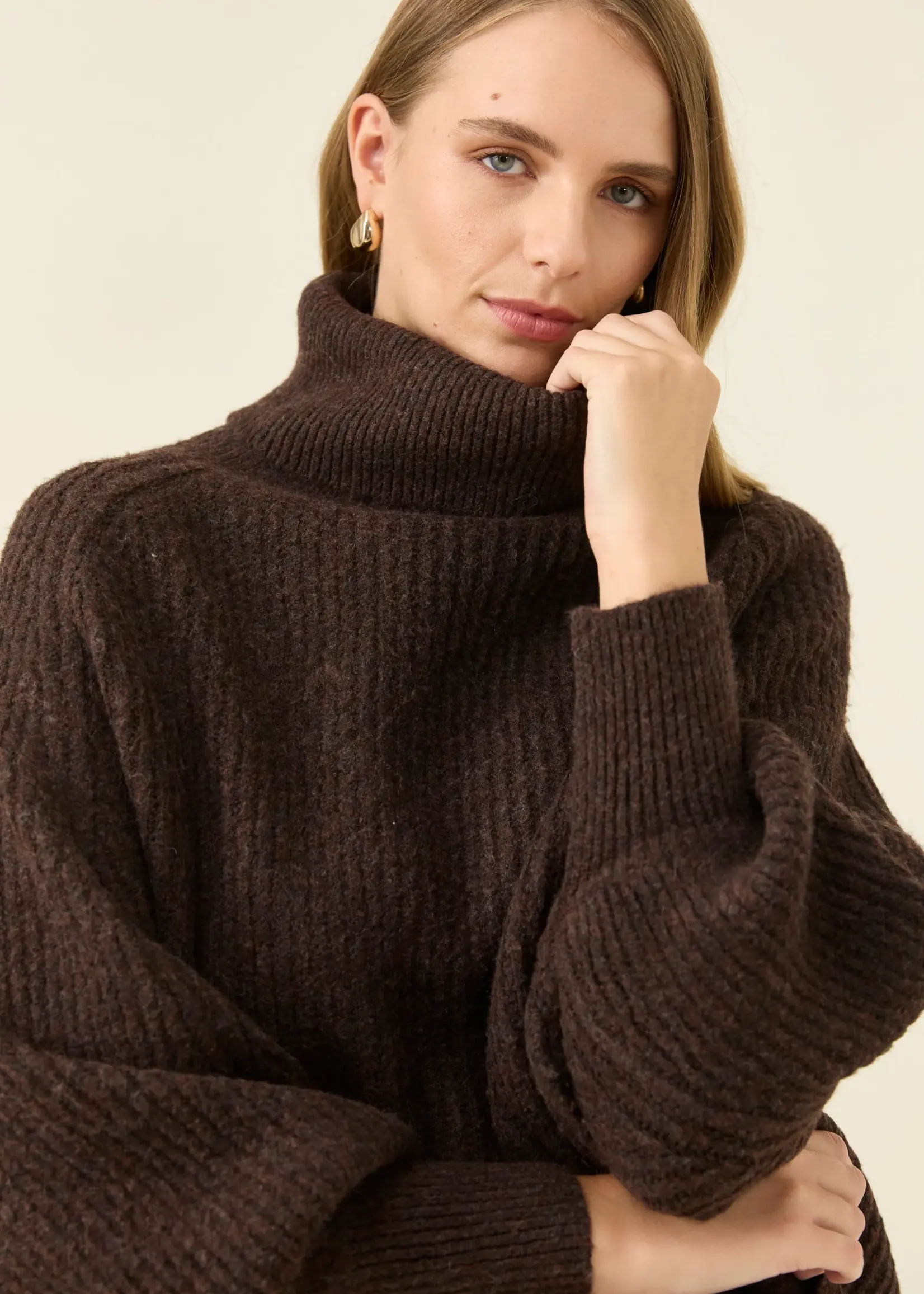 Isle of Mine Miru Poncho - Chocolate