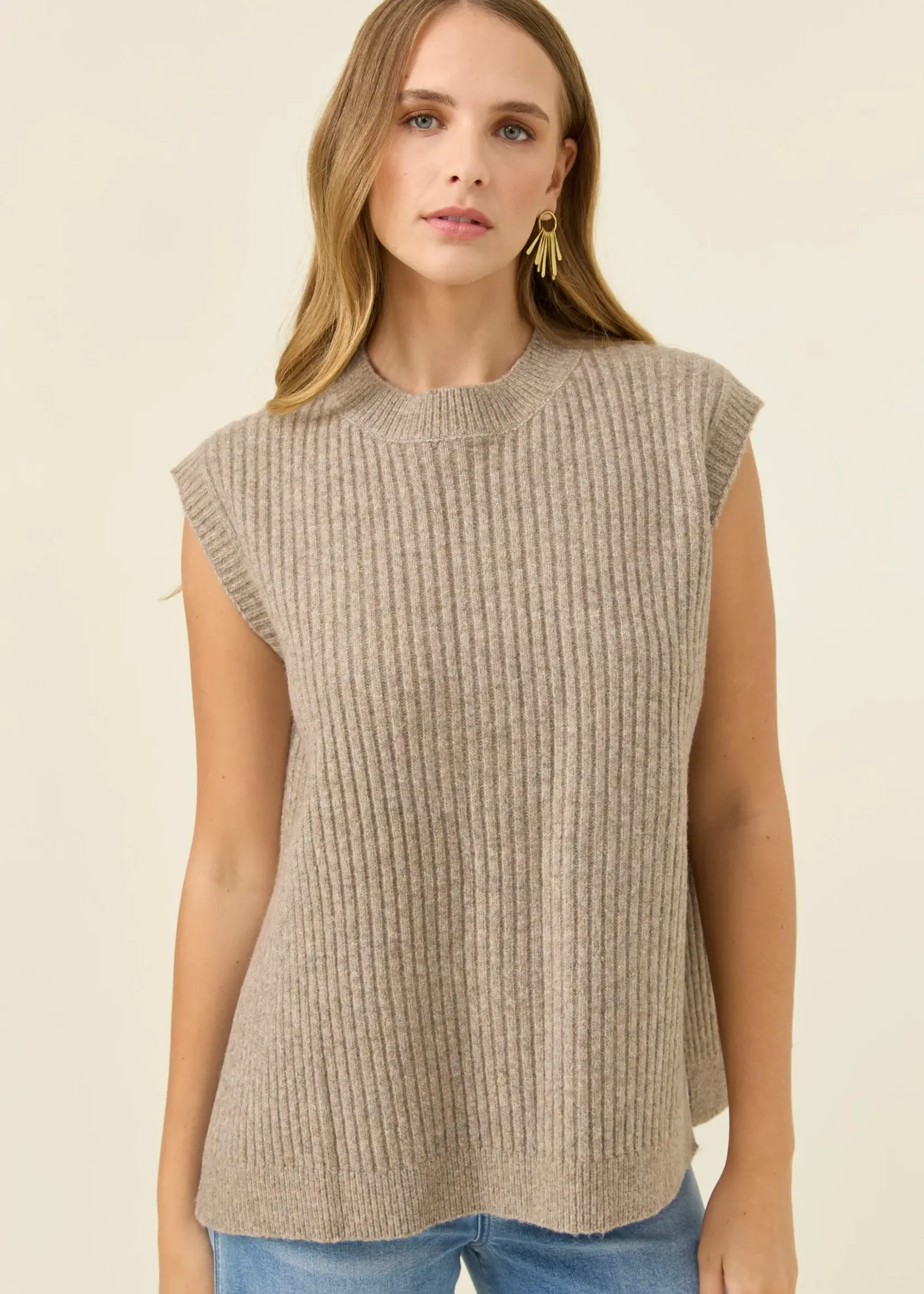 Isle of Mine Miru Crew Knit Vest - Stone
