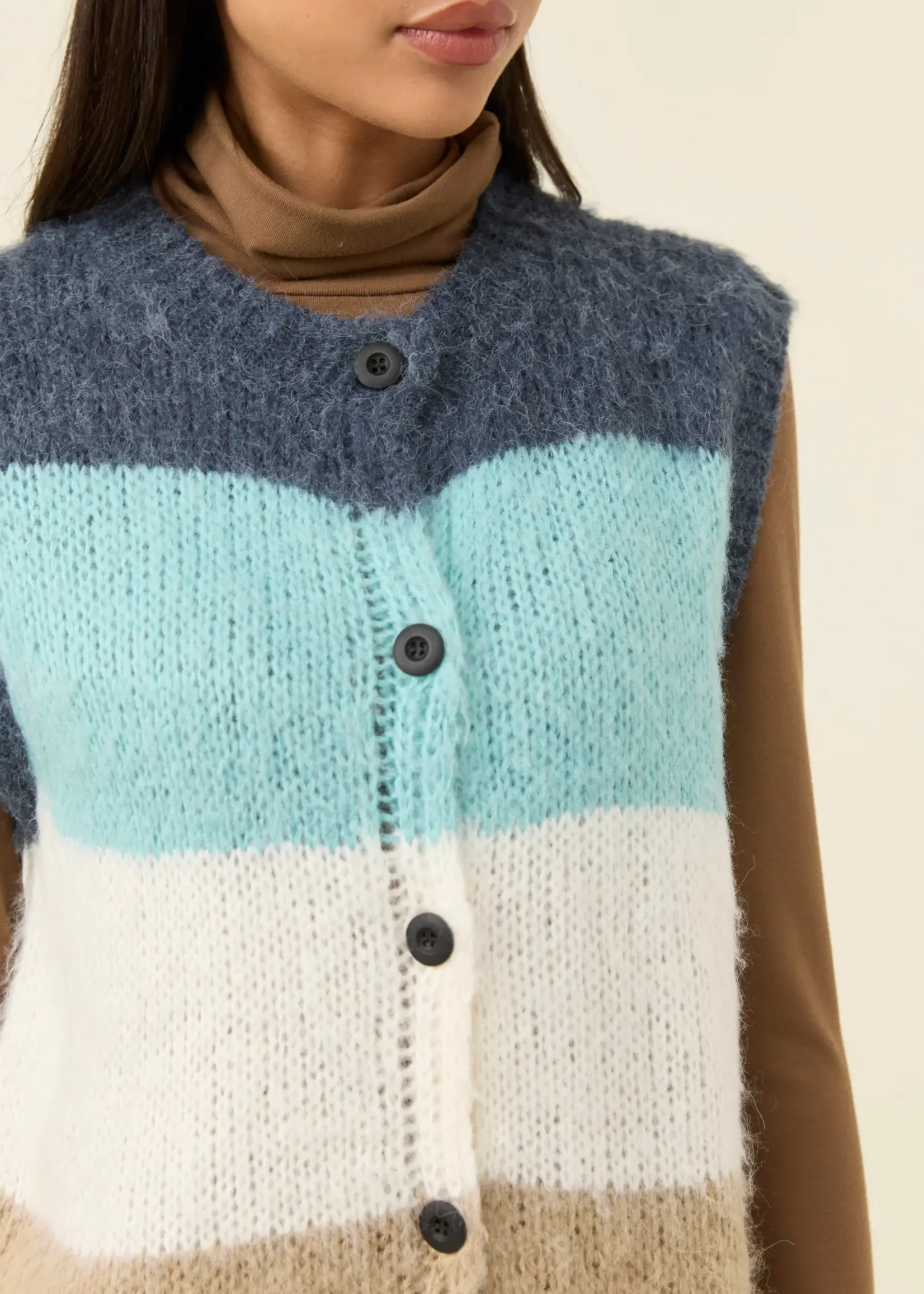Isle of Mine Pallas Stripe Knit Vest - Ice Blue