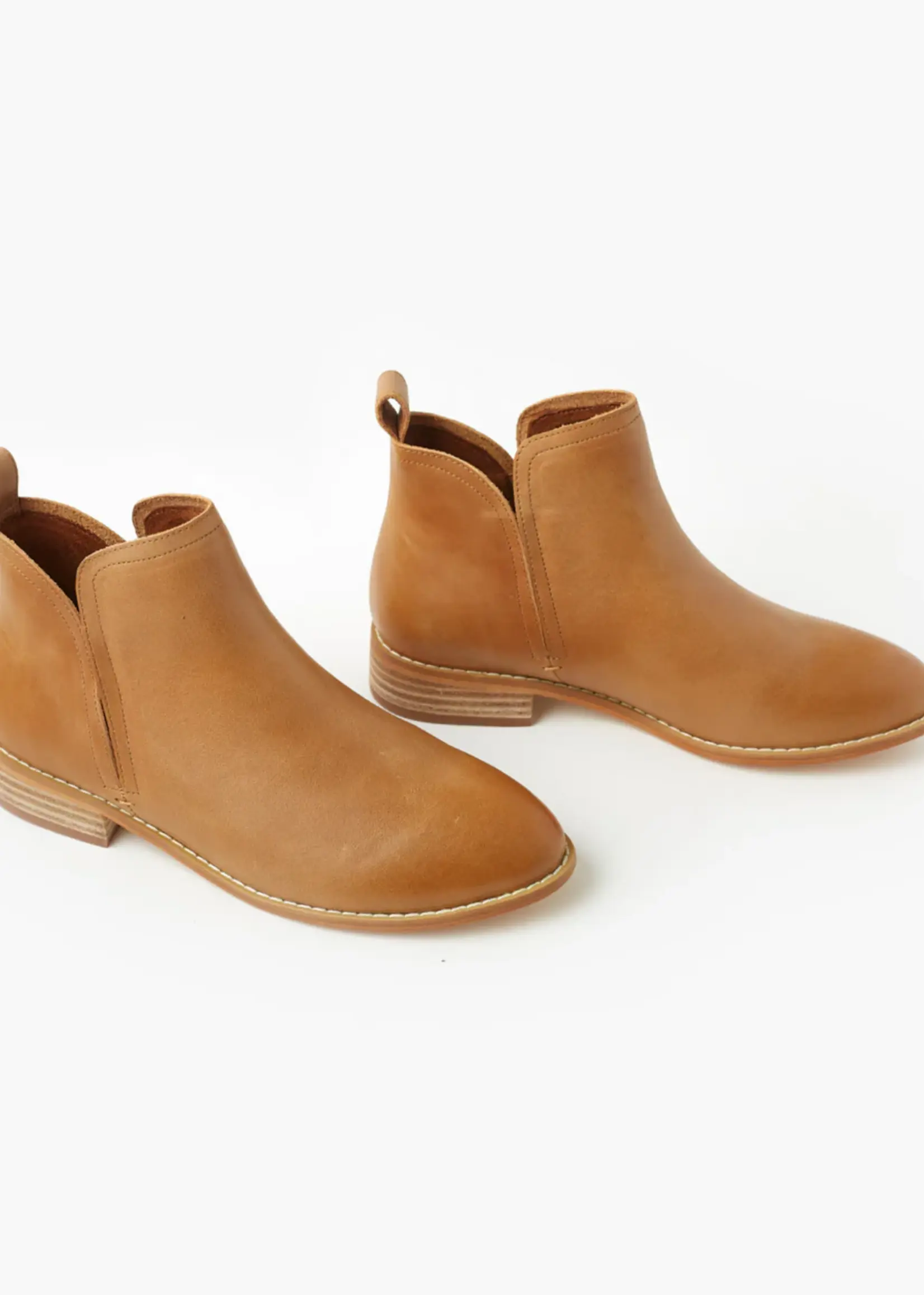 Douglas Leather Boot - Tan