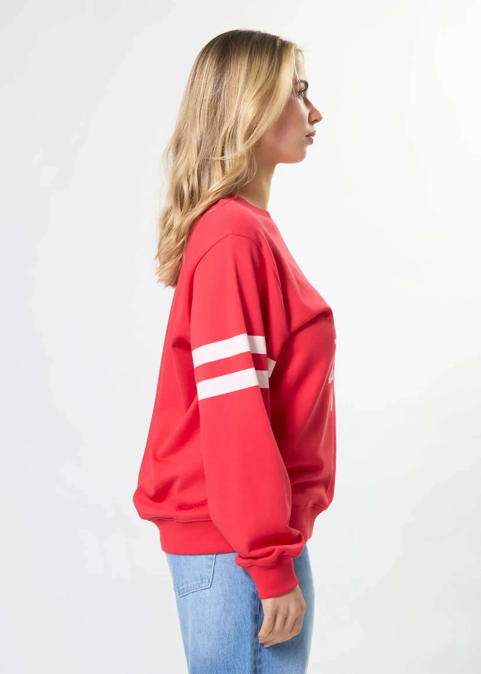 Essential Sweat Winterberry