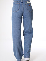 A Brand 94 High & Wide