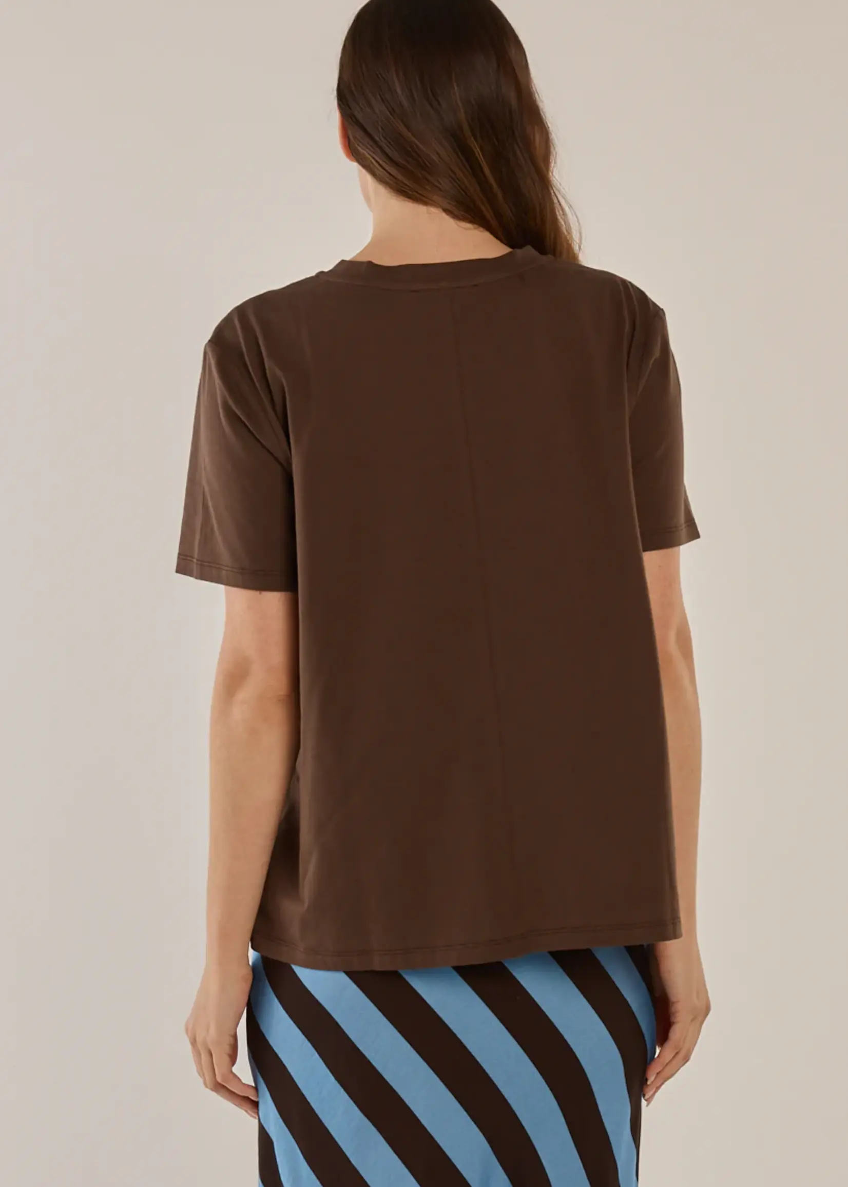 Betty Basic Ellia Crew Tee - Love & Luck