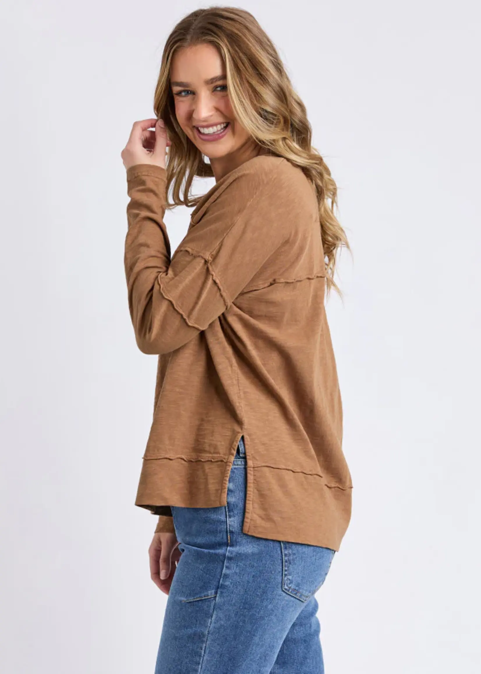Foxwood Jayne Throw On Top - Tan