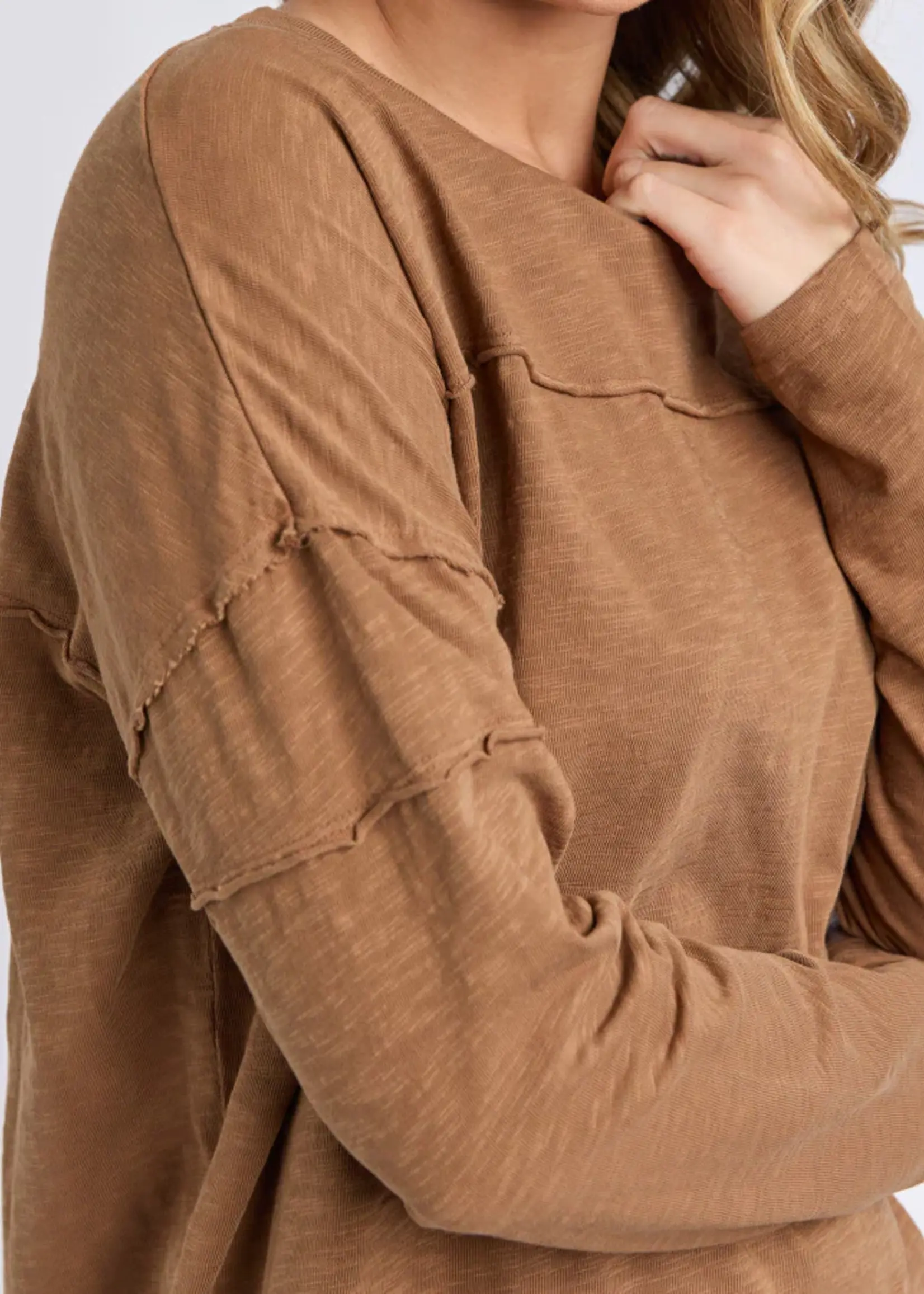 Foxwood Jayne Throw On Top - Tan