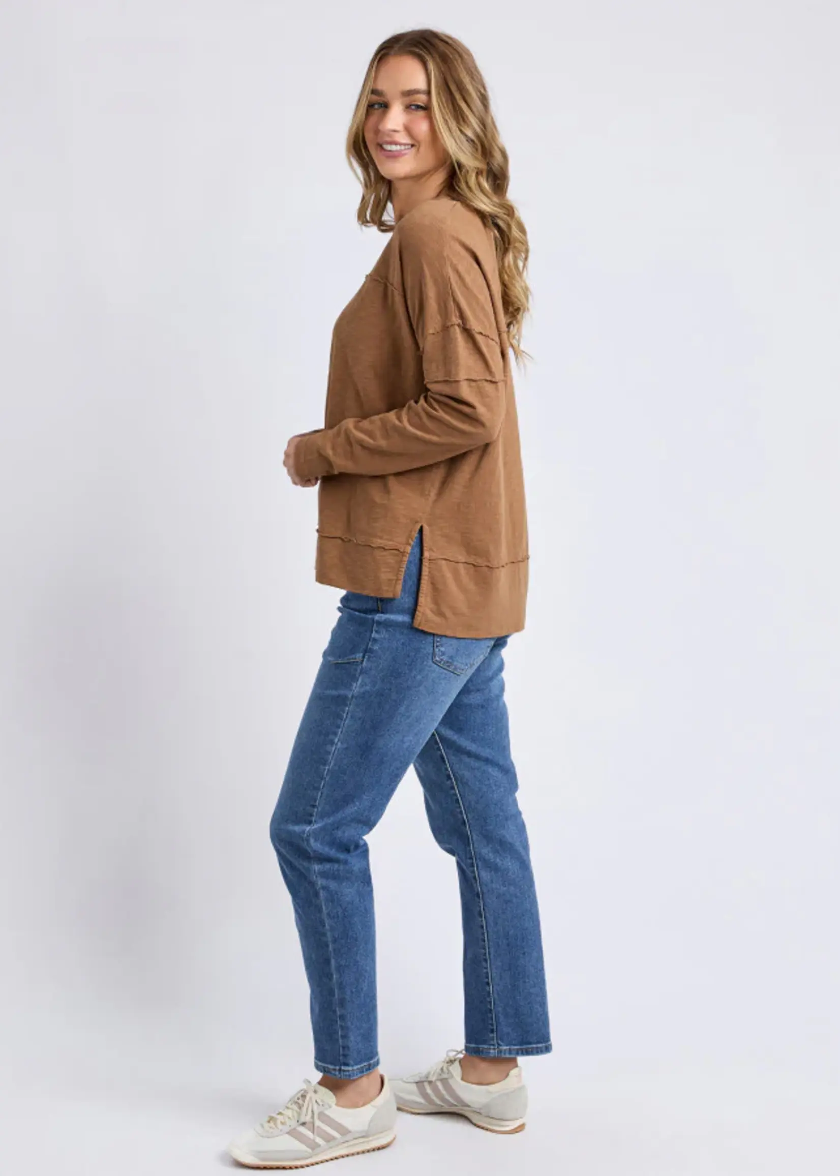 Foxwood Jayne Throw On Top - Tan