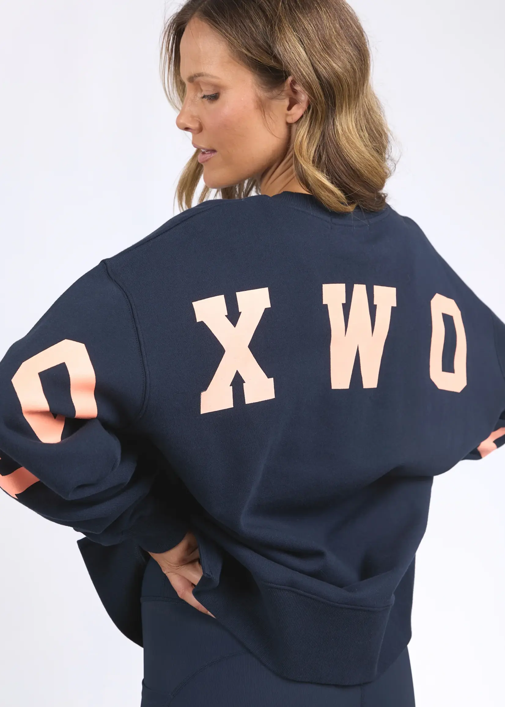 Foxwood Interval Crew - Navy/Peach