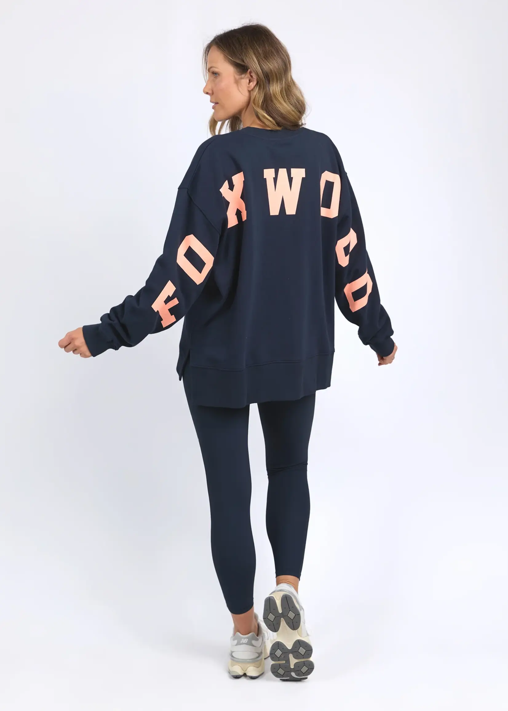 Foxwood Interval Crew - Navy/Peach
