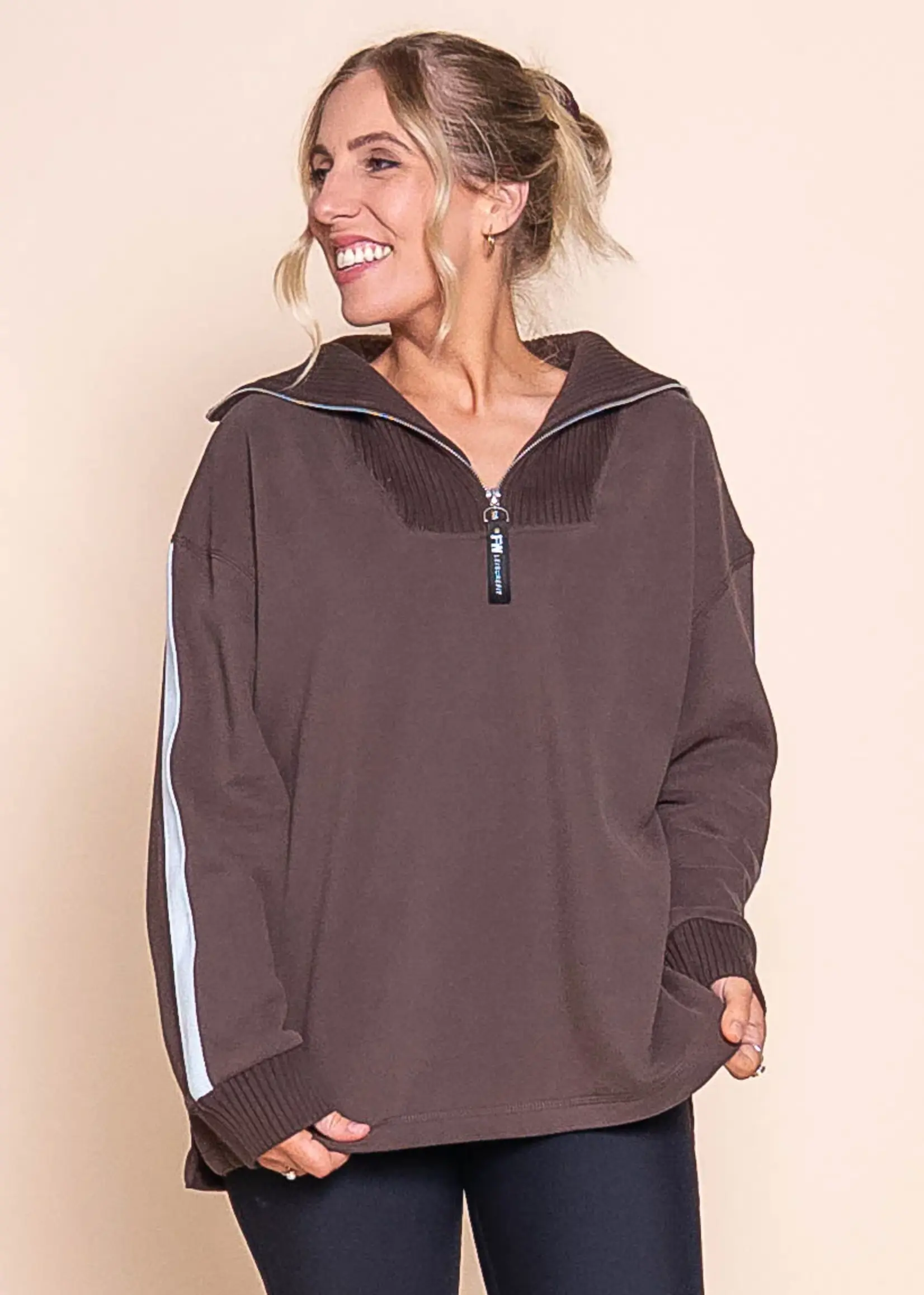 Foxwood Knit Collar Crew - Coffee