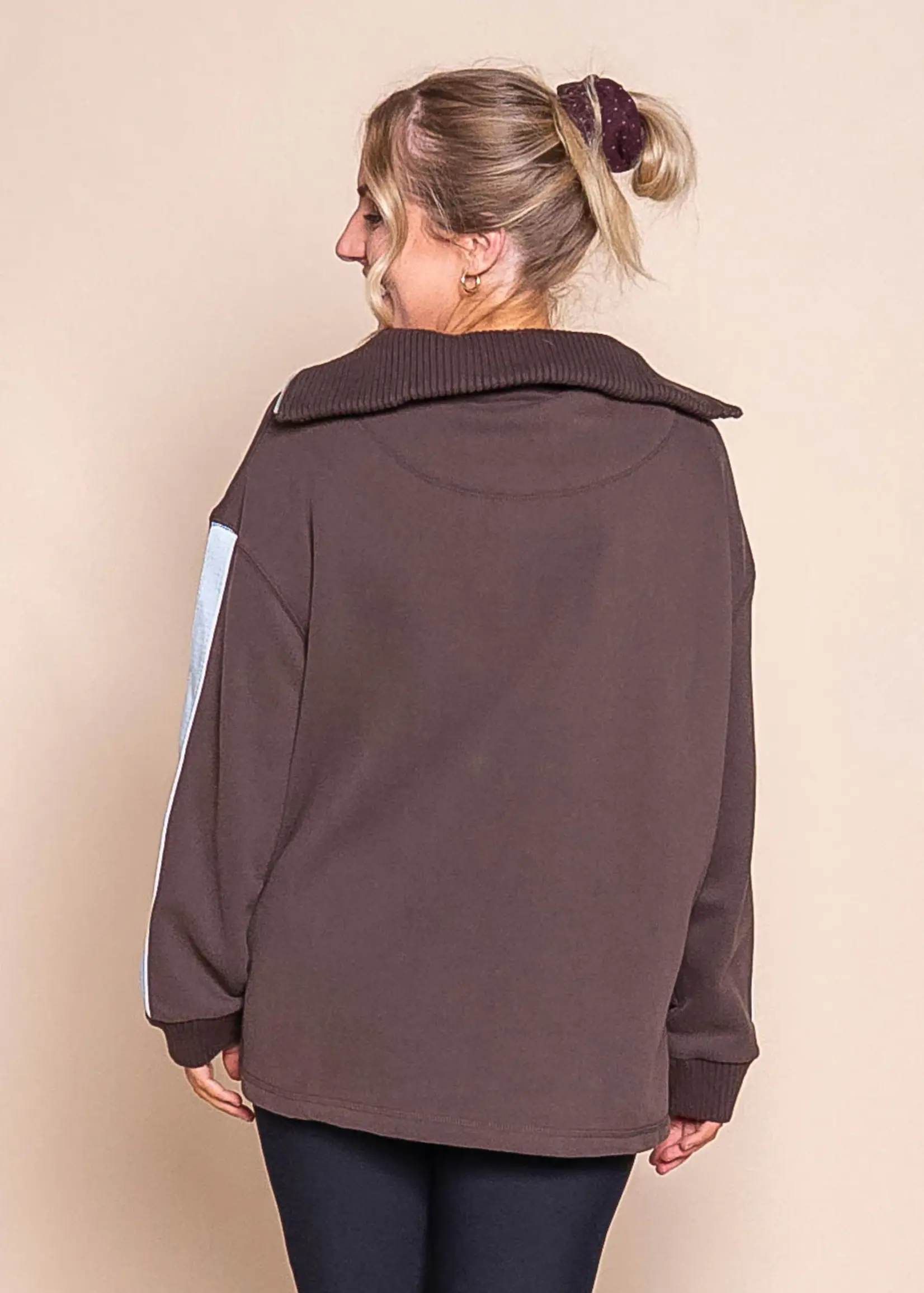 Foxwood Knit Collar Crew - Coffee