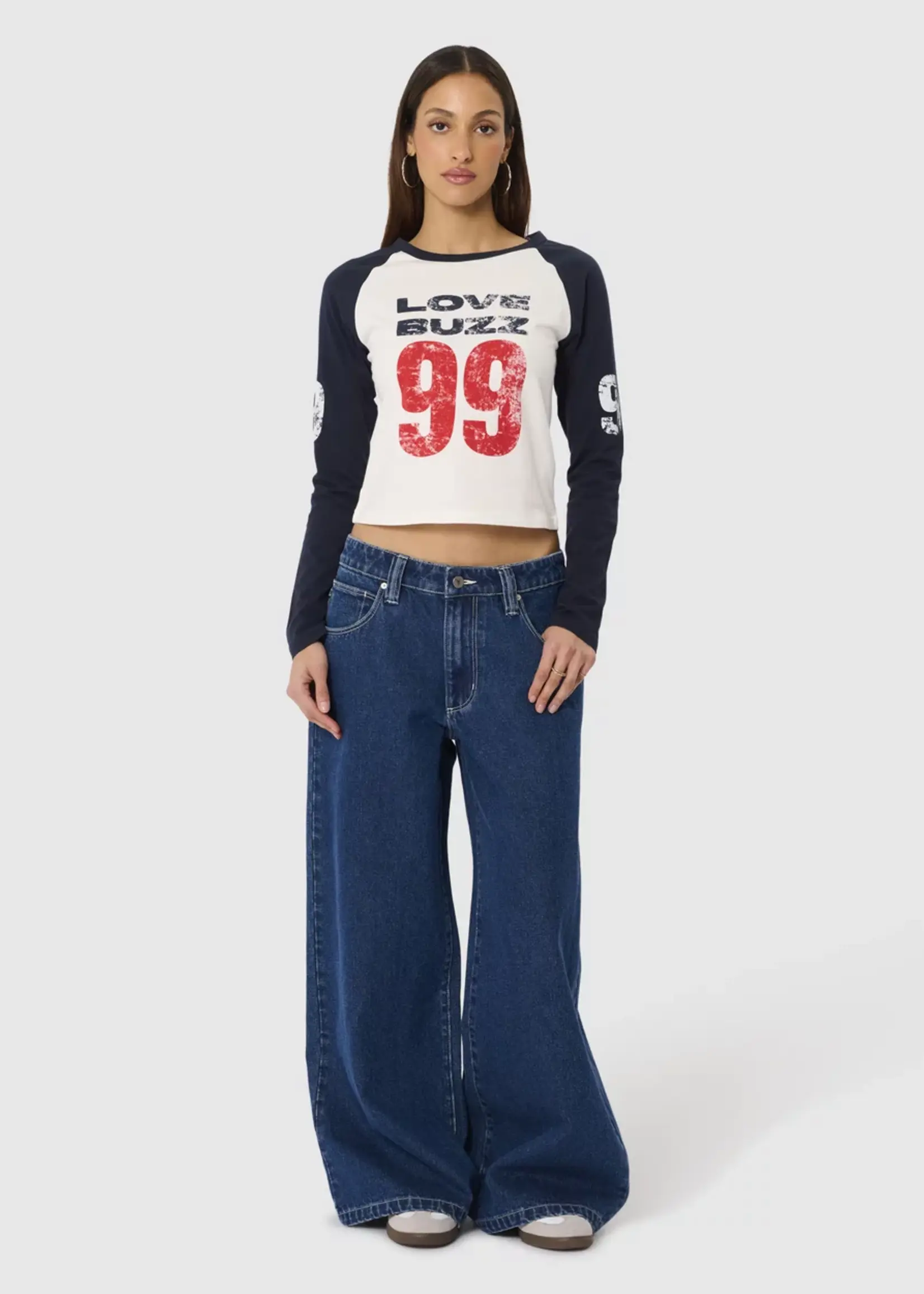 A Brand Love Buzz Raglan
