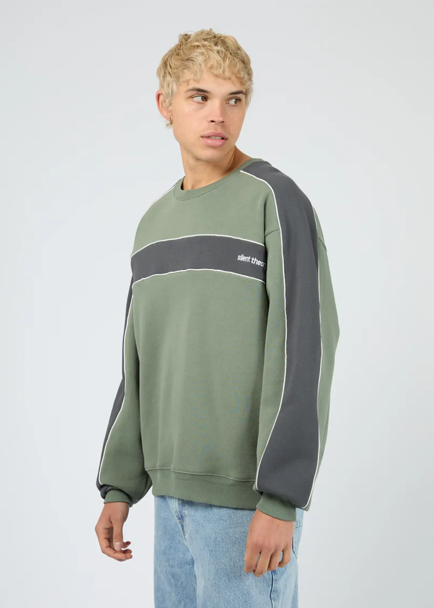 Silent Theory Cutback Panelled Crew