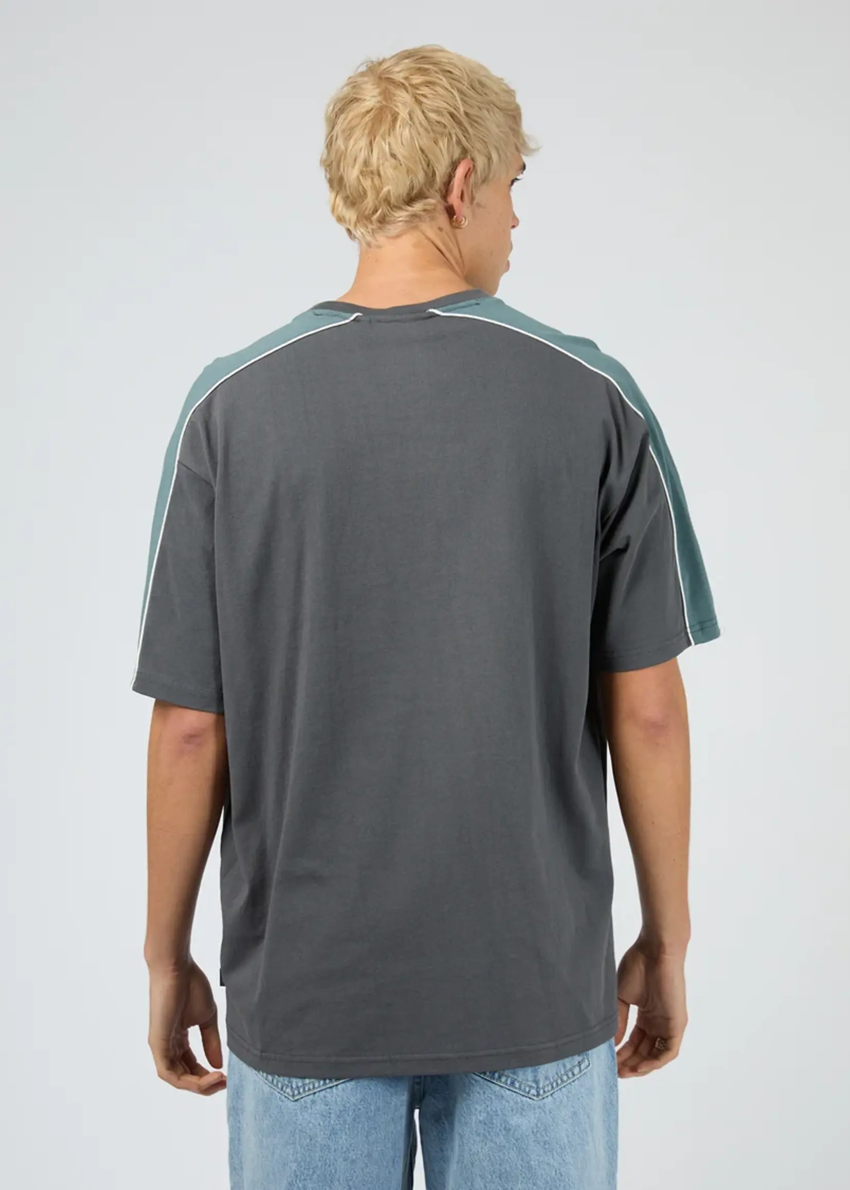 Silent Theory Cutback Panelled Tee -Charcoal