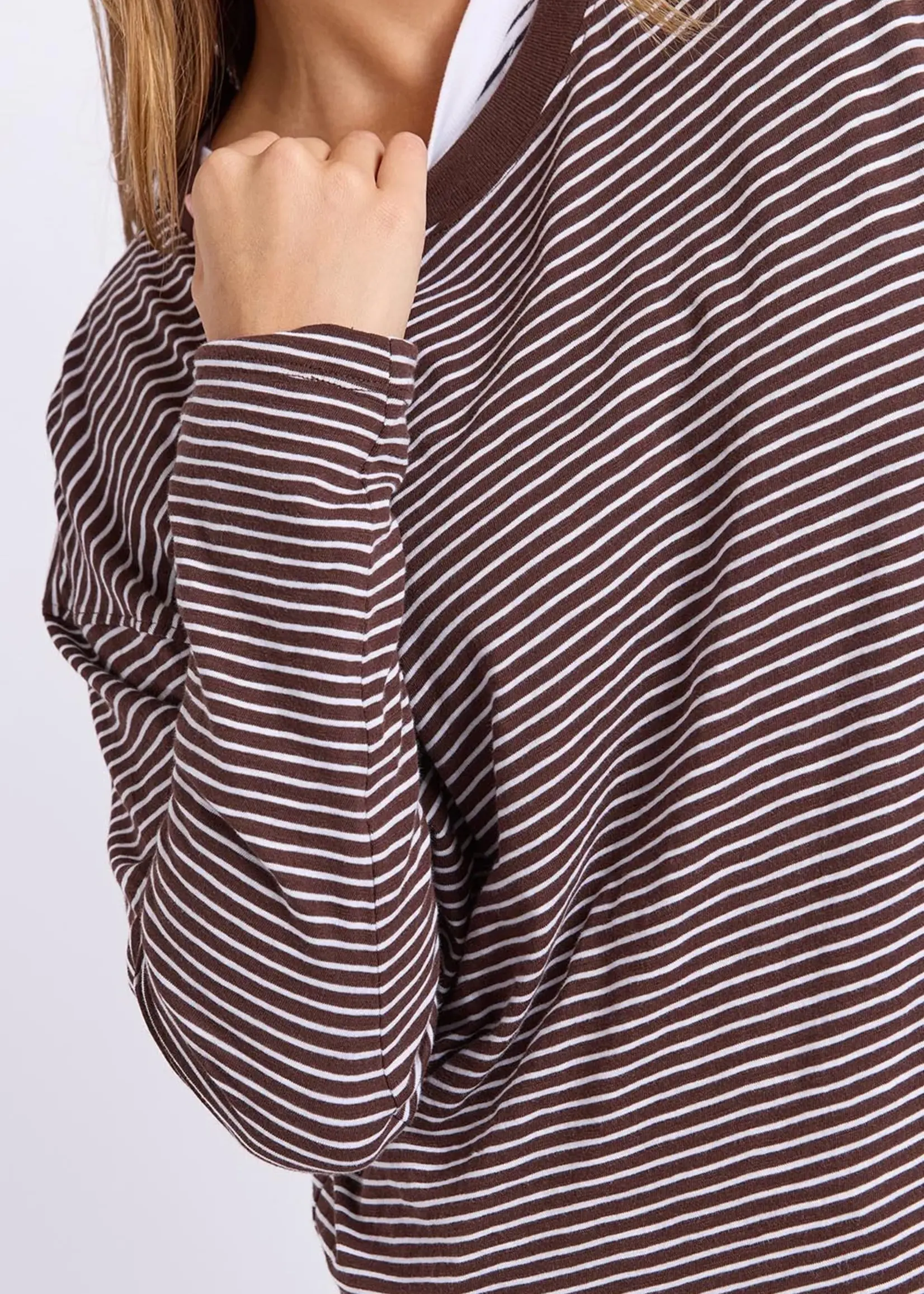 Foxwood Hutch LS Tee - Coffee