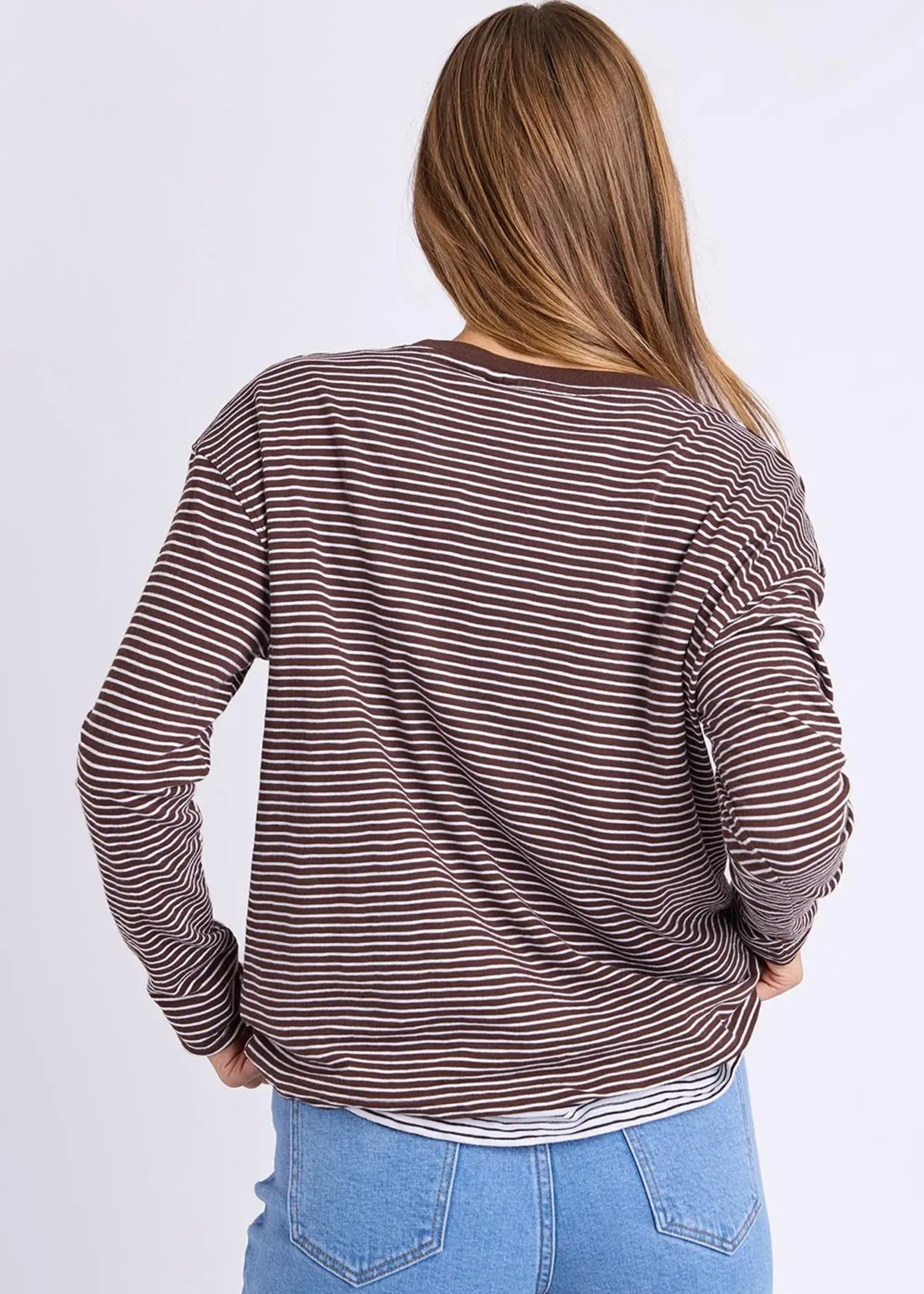 Foxwood Hutch LS Tee - Coffee