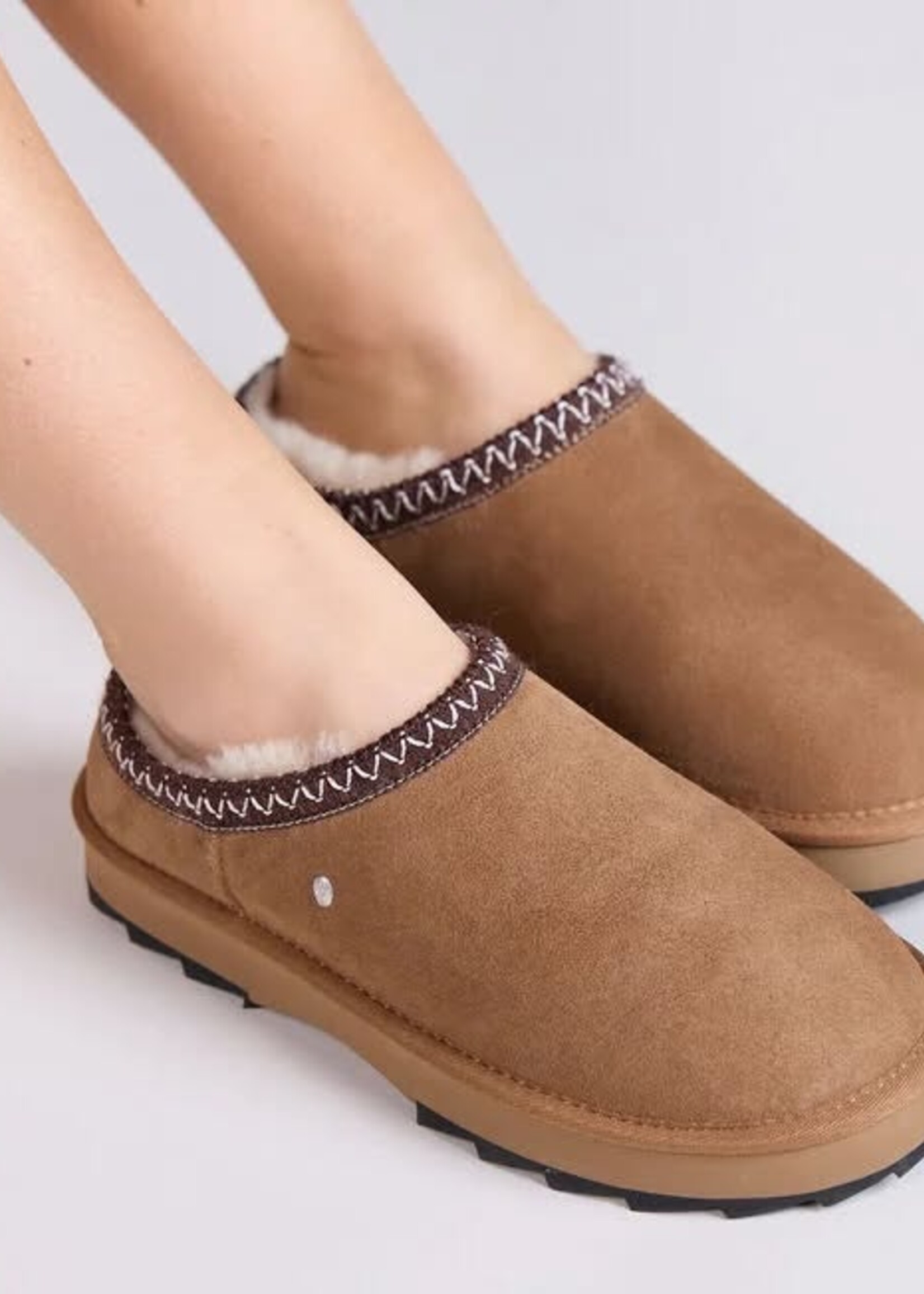 Emu Sharky Scuff Chestnut 06