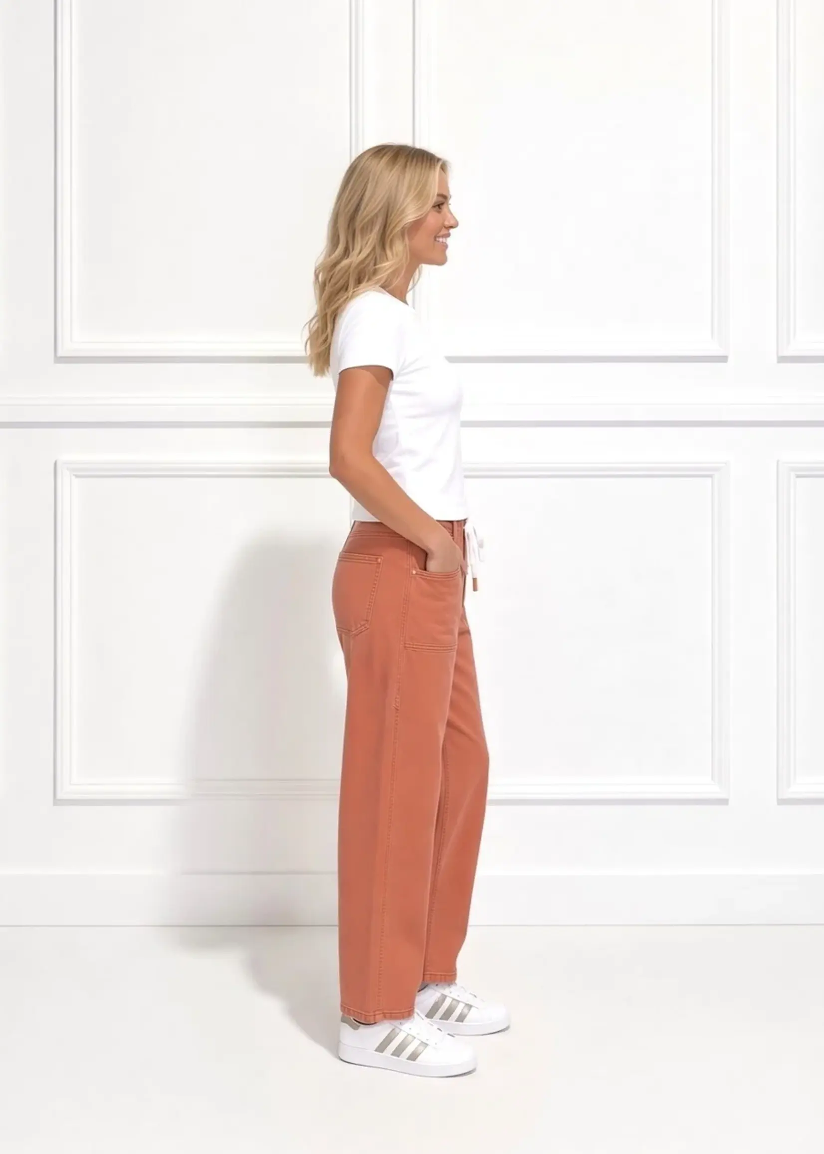 Carter Barrel Jean - Brandy