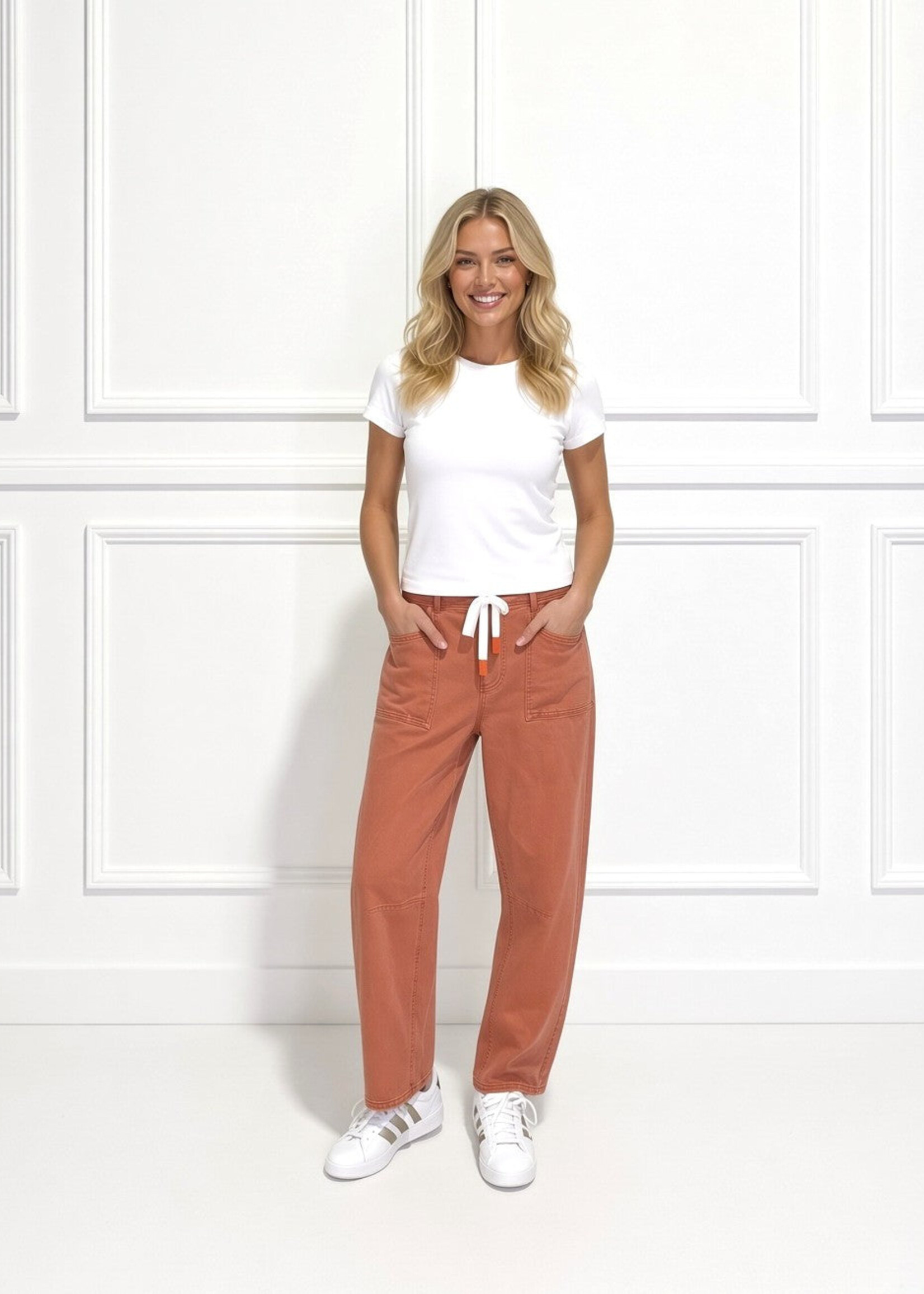 Carter Barrel Jean - Brandy