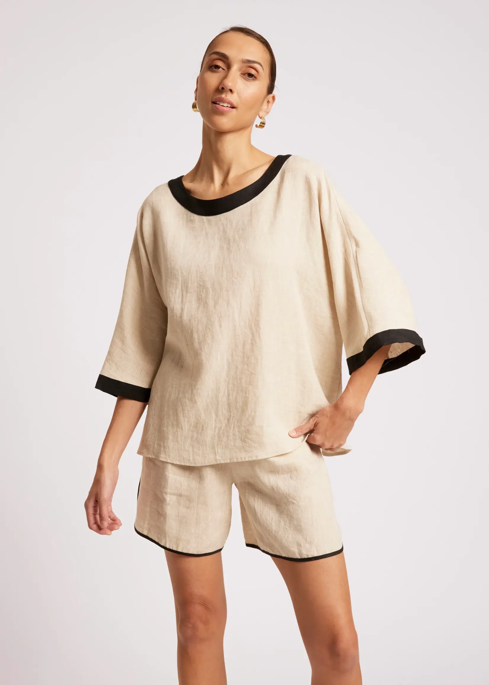 EB & Ive Maris Relaxed Splice Top - Tusk/Black