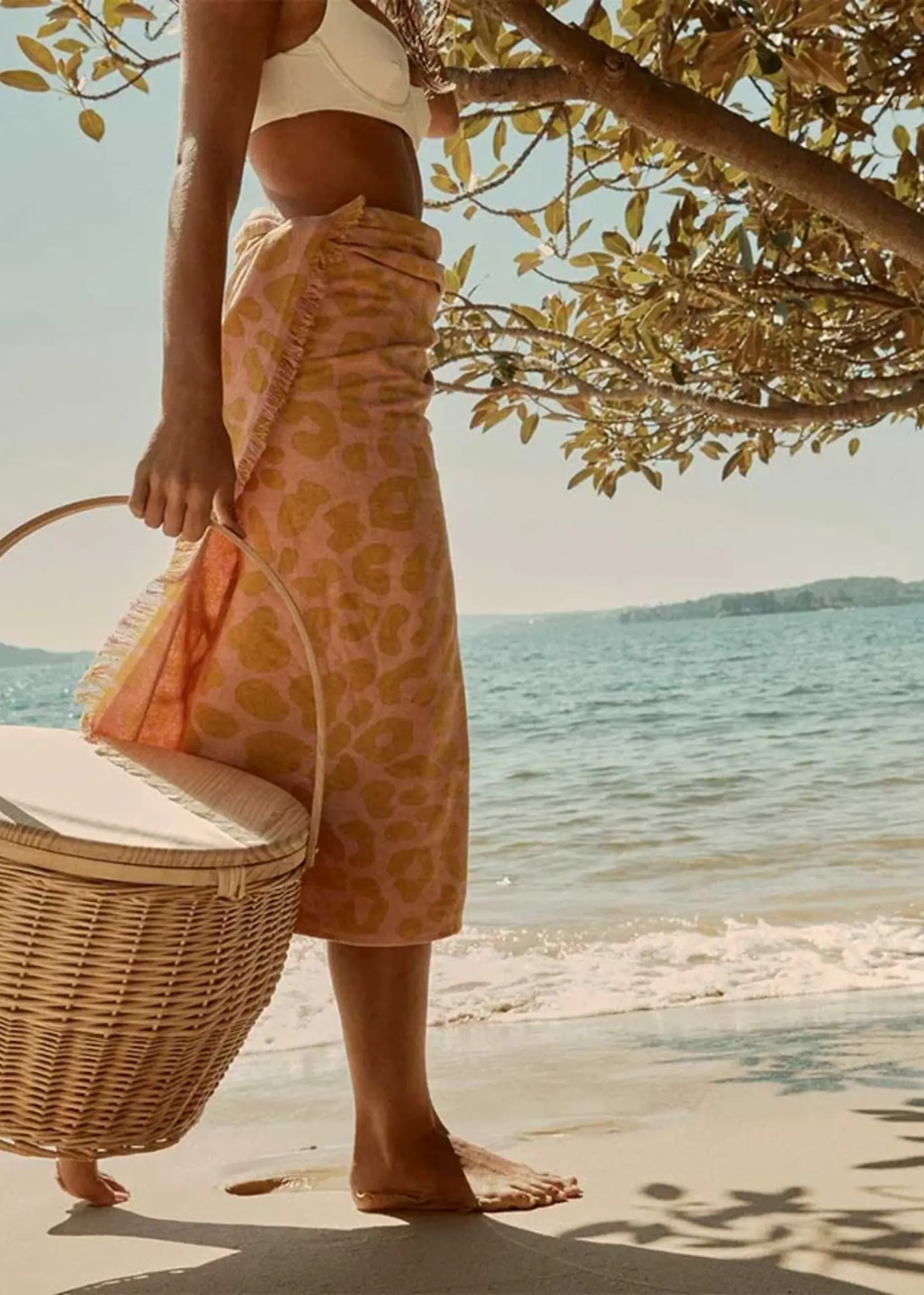 Round Picnic Cooler Basket Natural