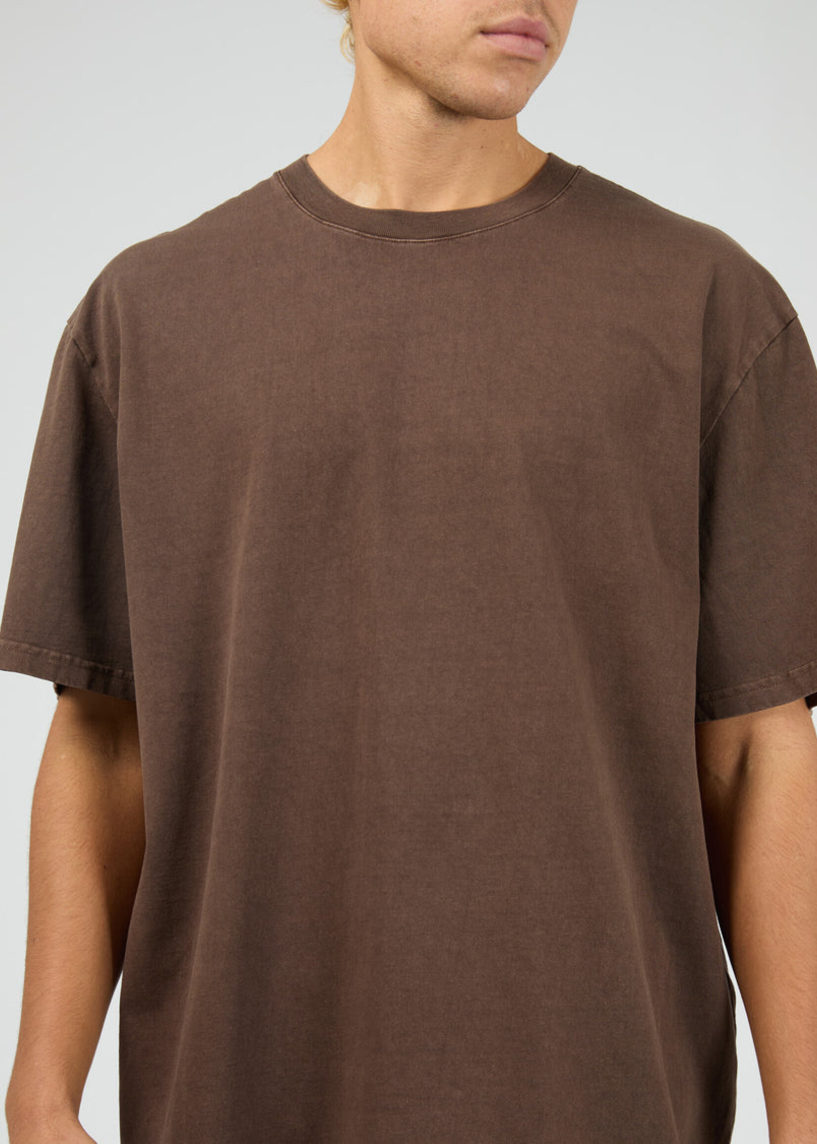 Silent Theory Essential Fit Tee - Chocolate