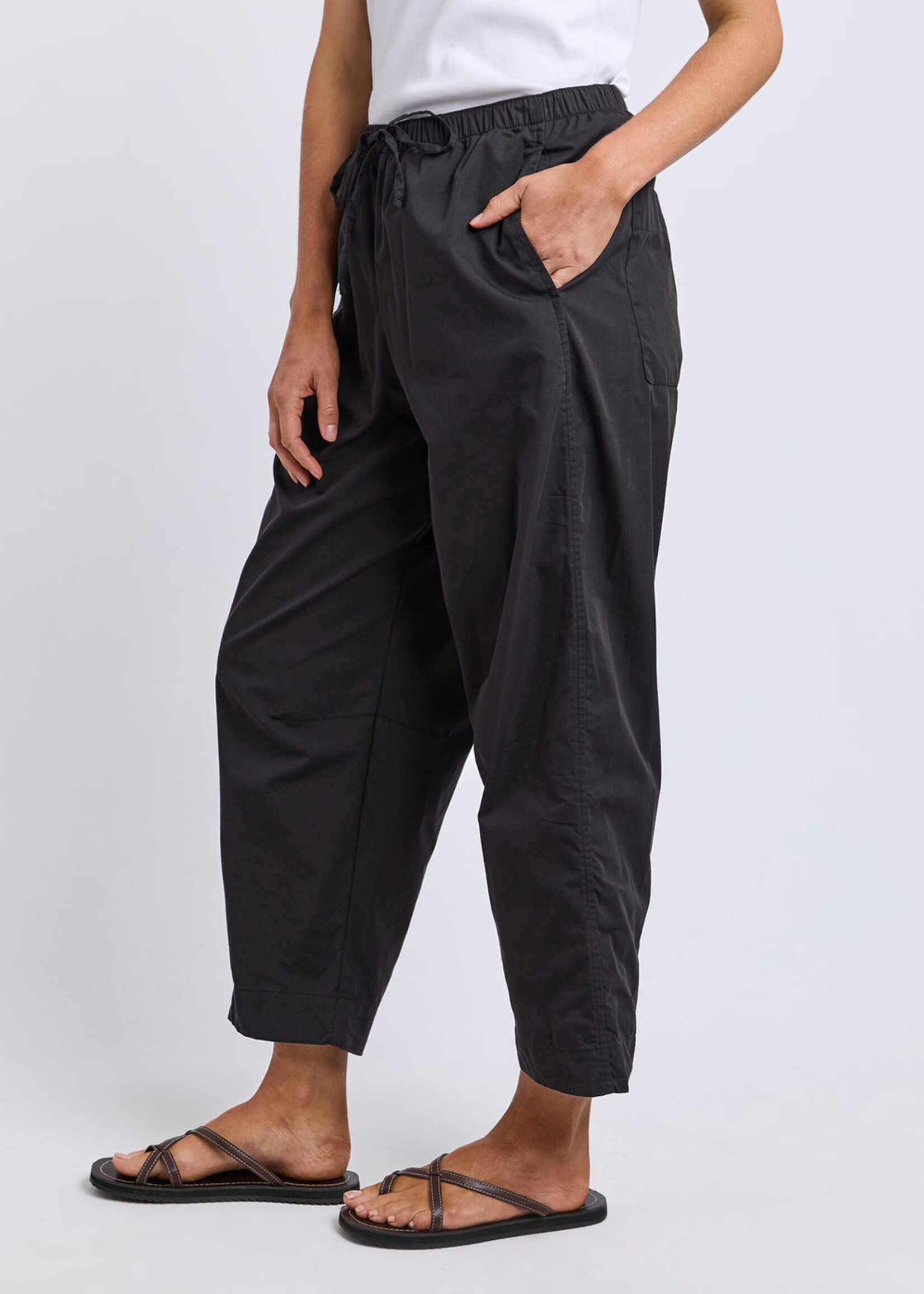 Elm Lifestyle Lund Barrel Leg Pant