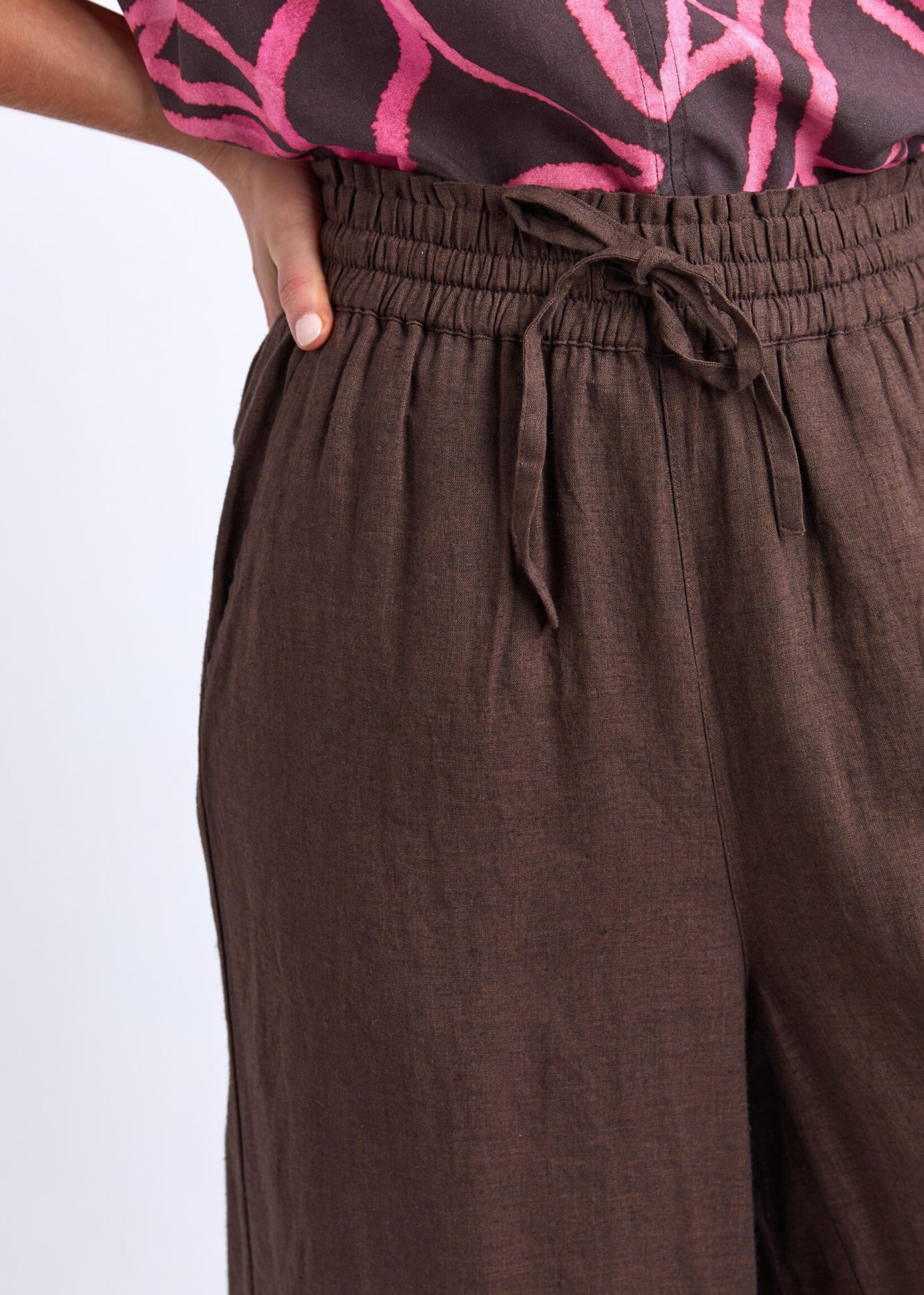 Elm Lifestyle Wander Pants - Chocolate