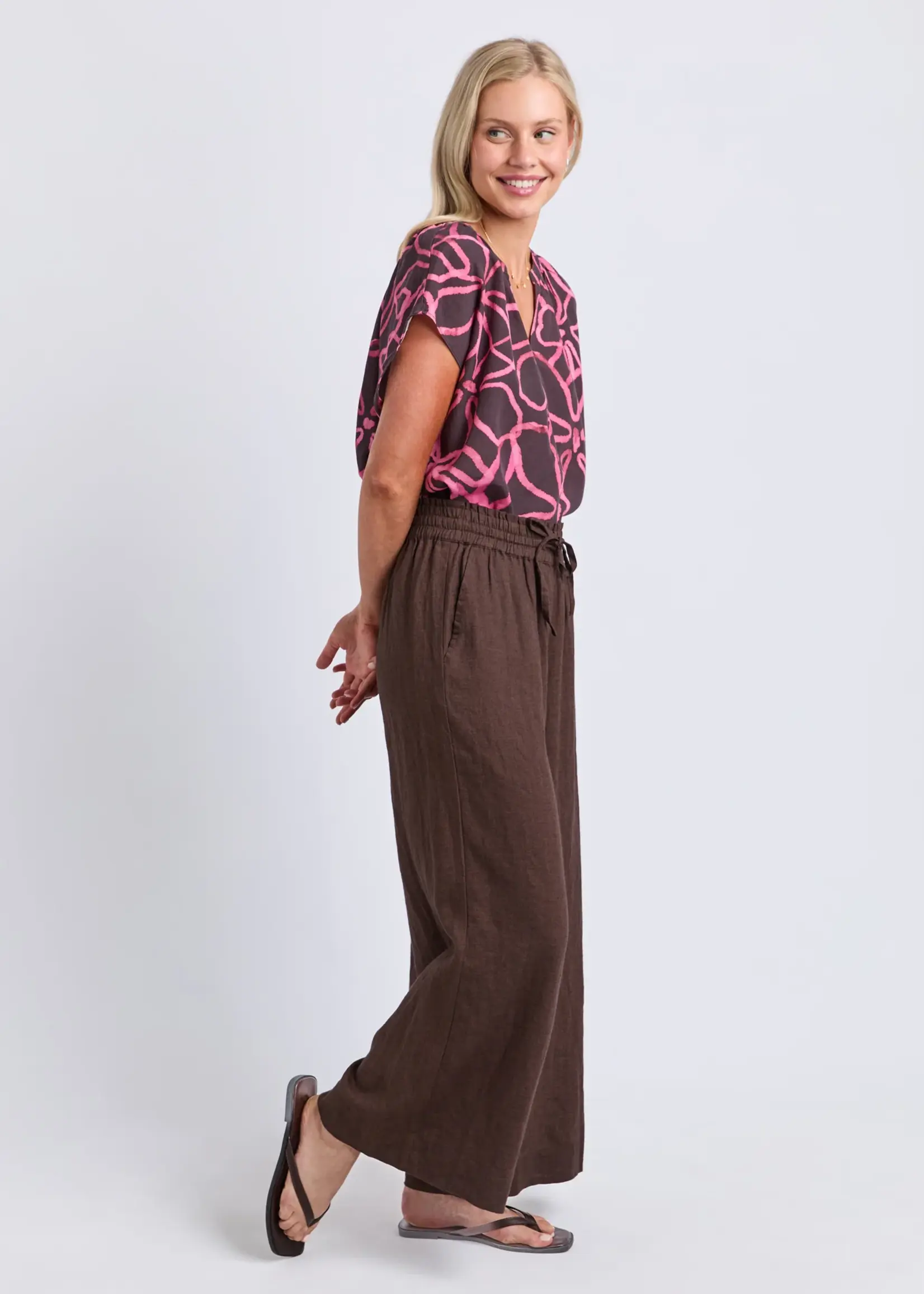 Elm Lifestyle Wander Pants - Chocolate