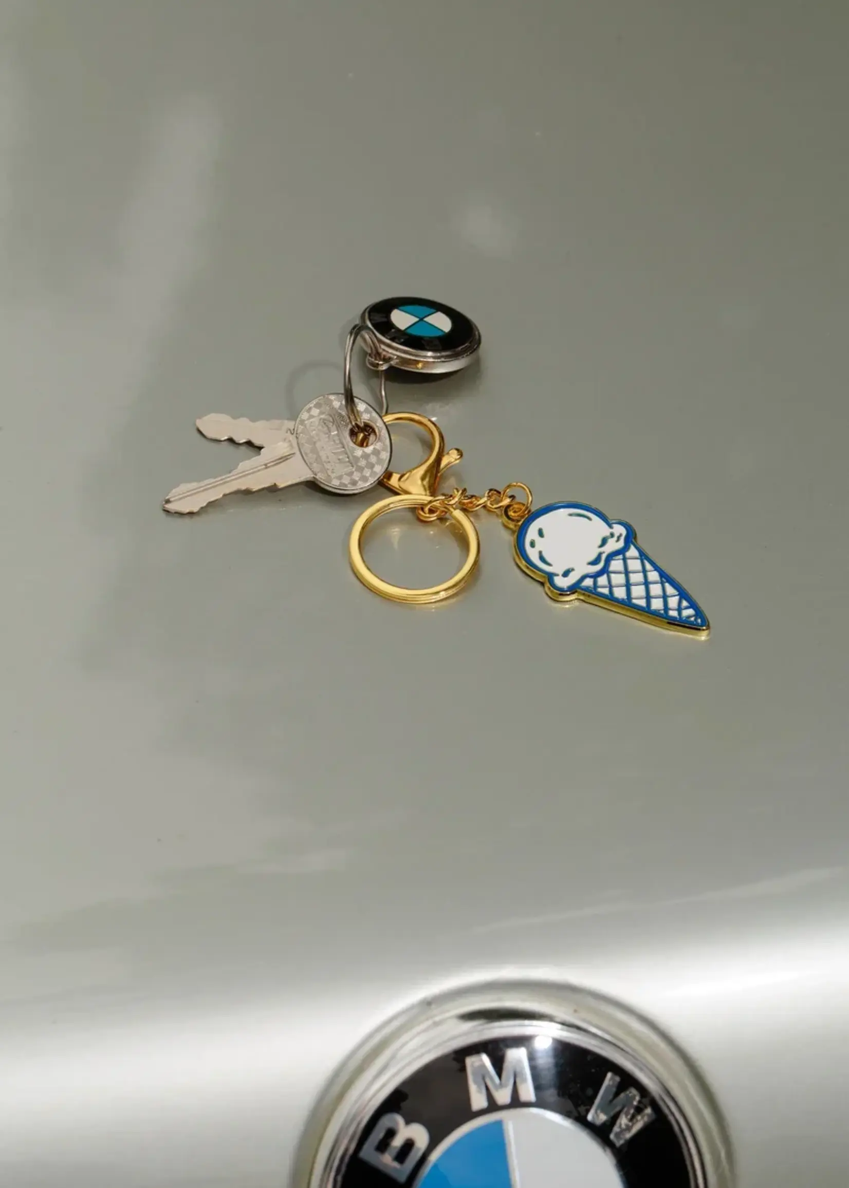 Le Petit Marche Keychain