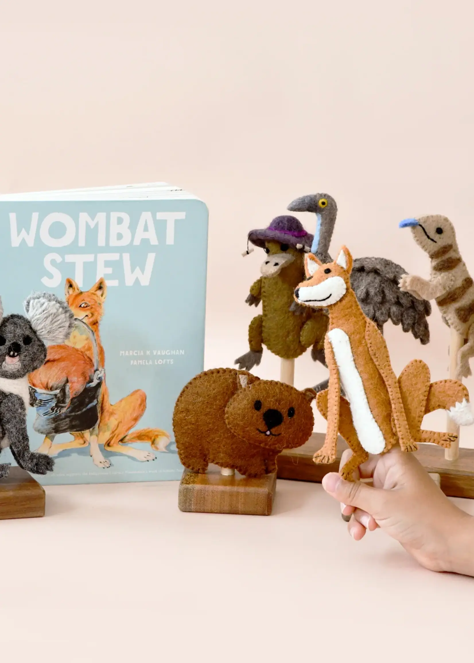 Wombat Stew Finger Puppets Set