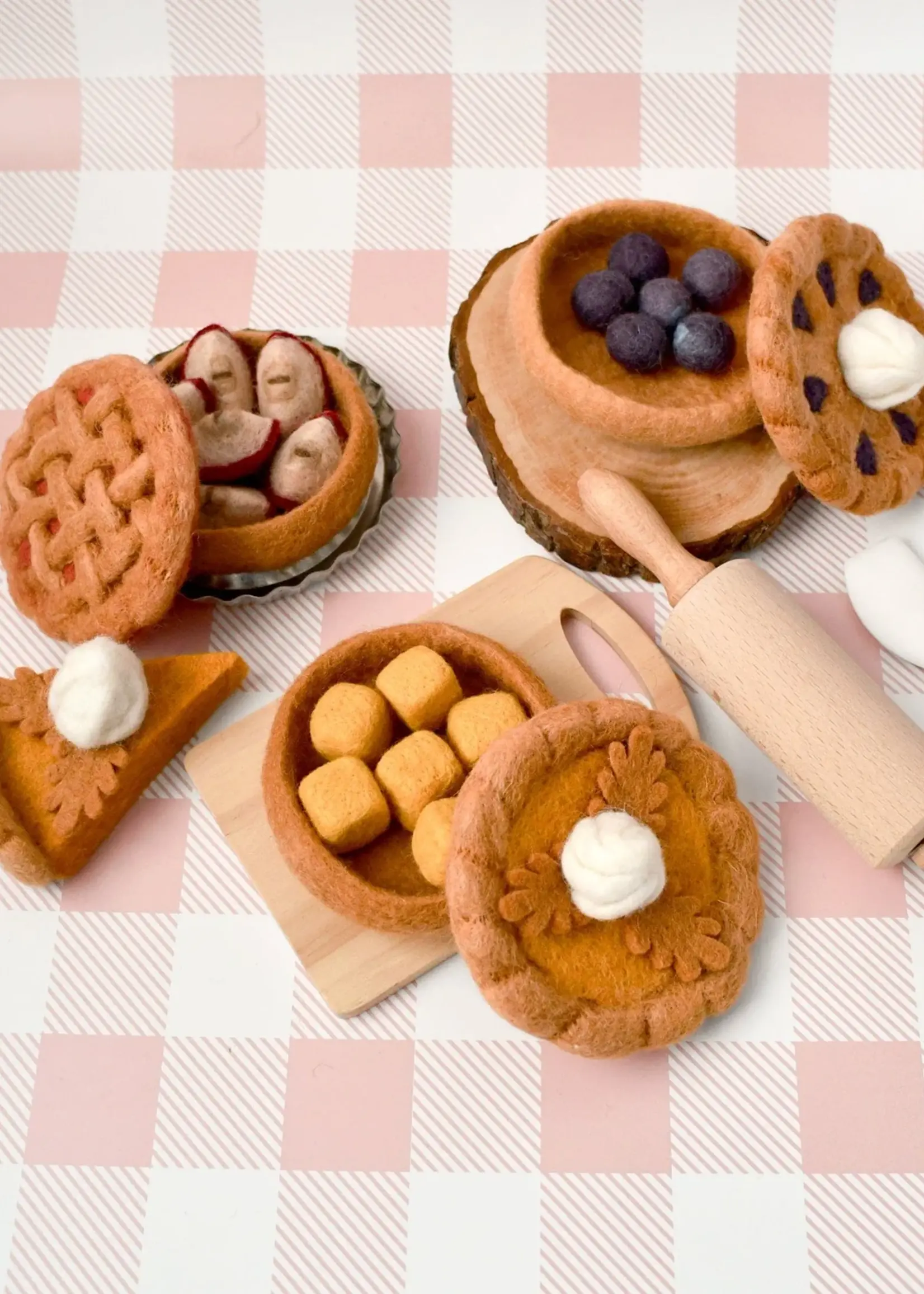 Felt Blueberry Pie Play Food Set