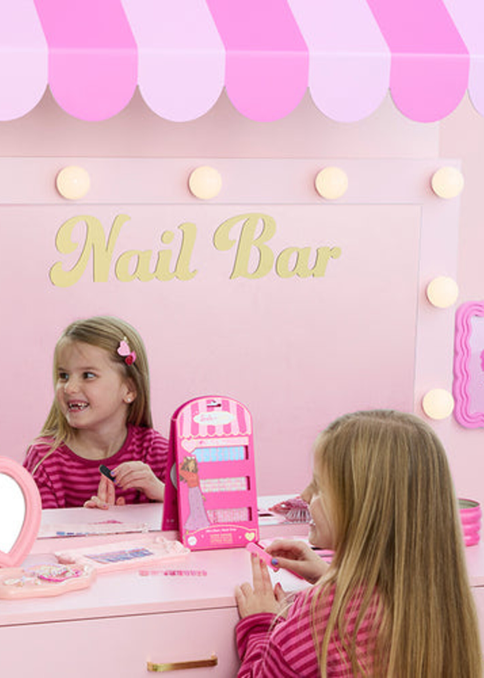 Selfie Barbie Mini Mani