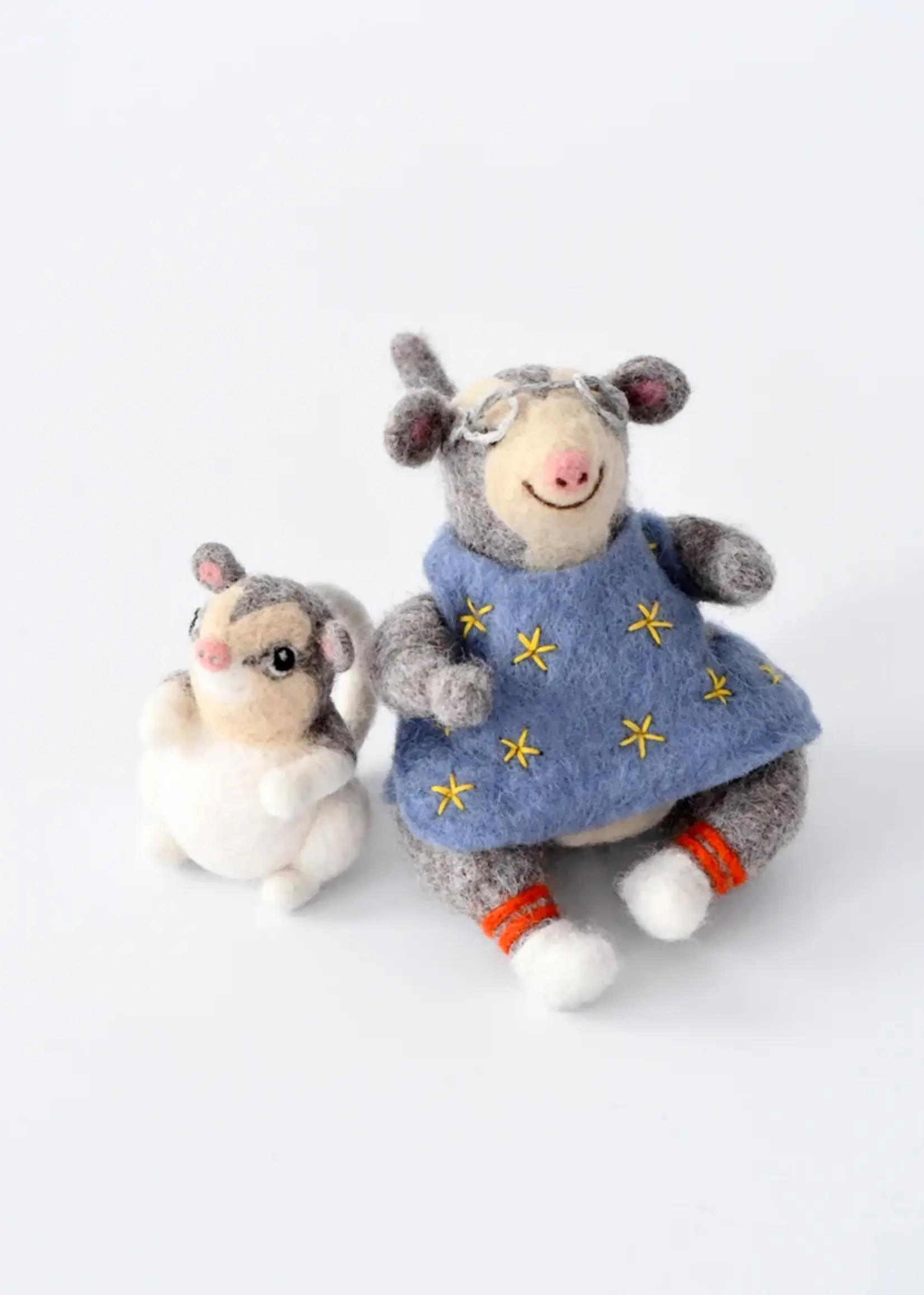 Possum Magic Grandma Poss and Hush Toy Playset