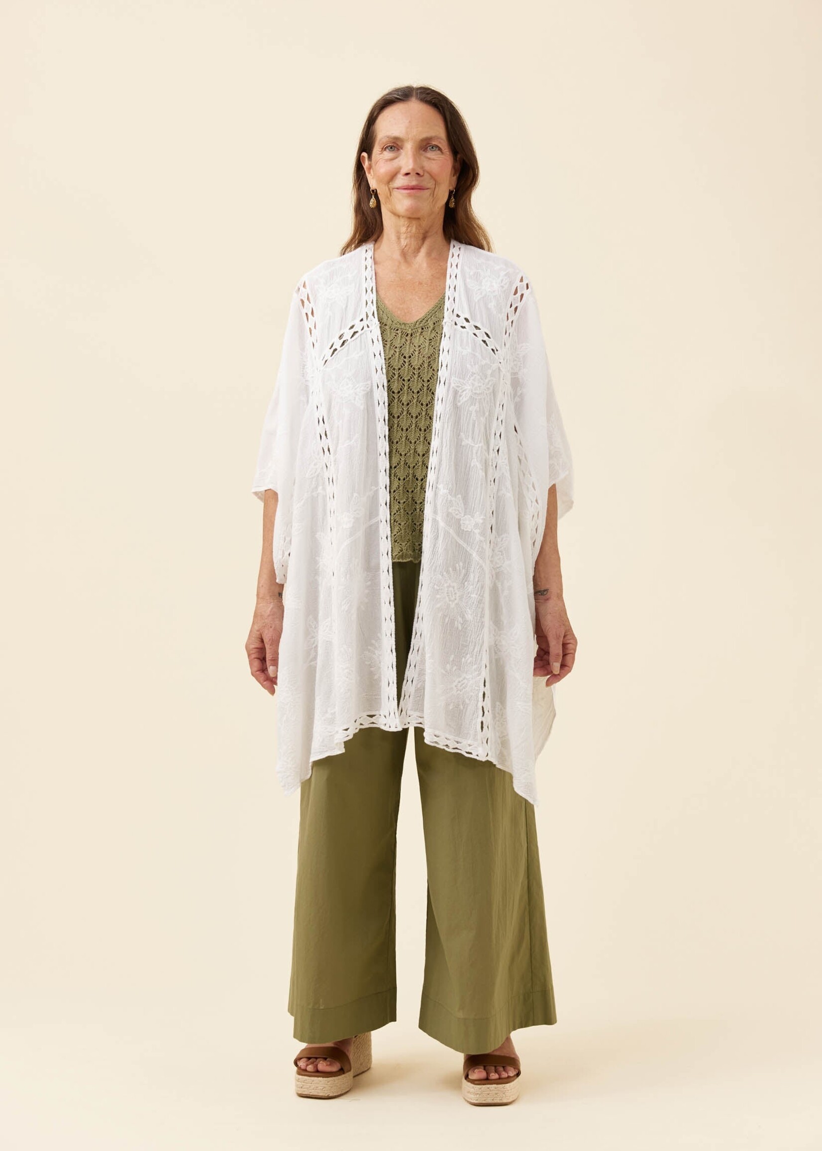 Isle of Mine Elodie Cape - White