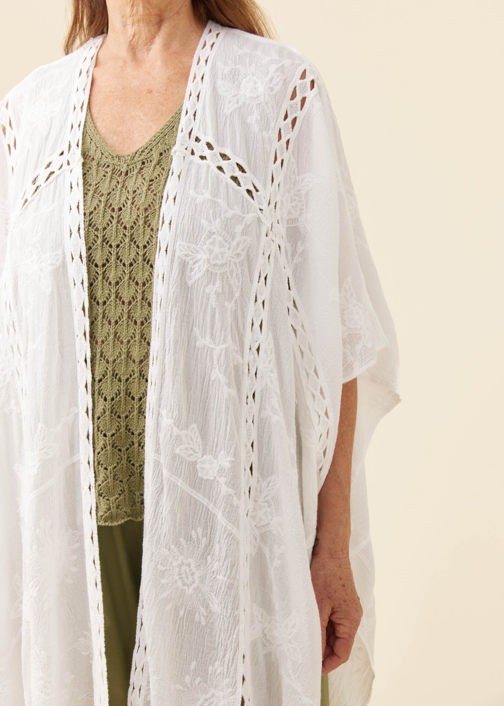 Isle of Mine Elodie Cape - White