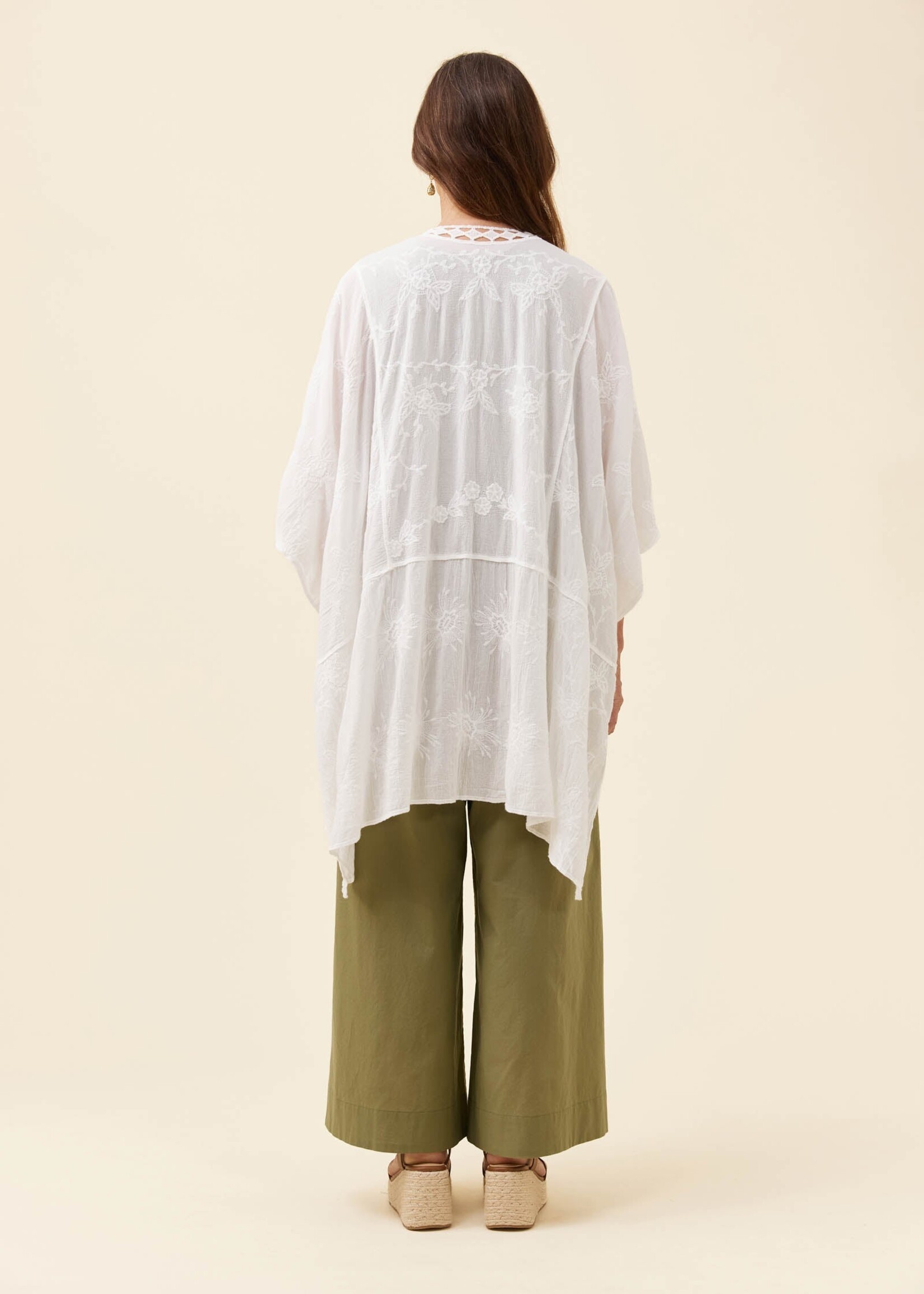 Isle of Mine Elodie Cape - White