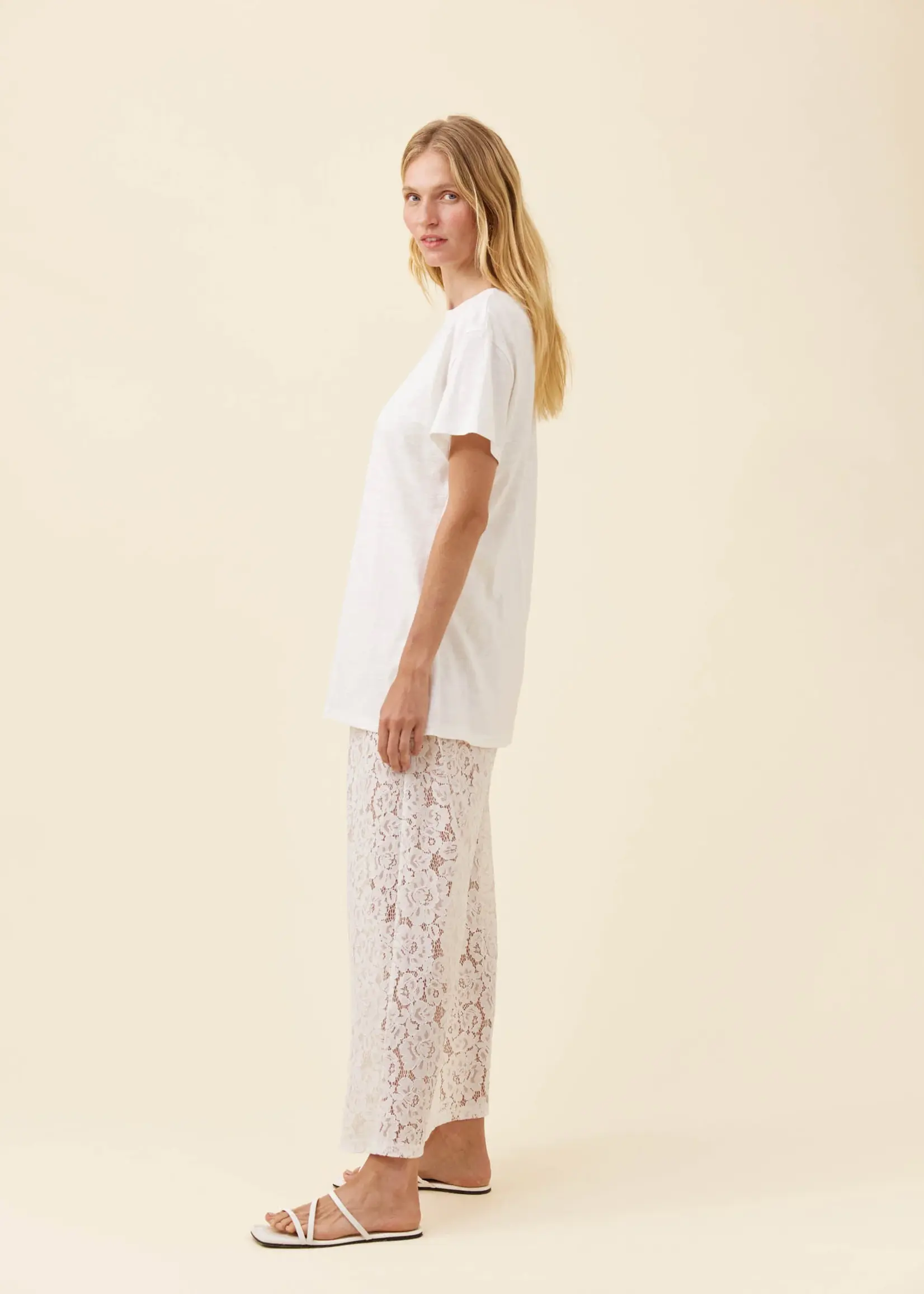 Isle of Mine Eva Tshirt - White